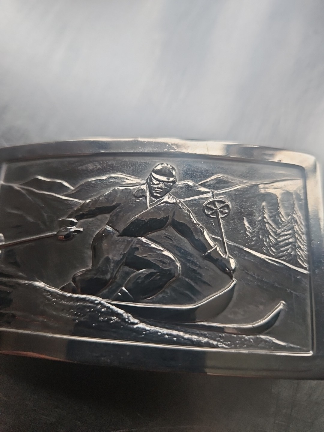 JUSTIN BELT CO. FORT WORTH TEXAS Vintage Skiing Silver Tone Belt Buckle