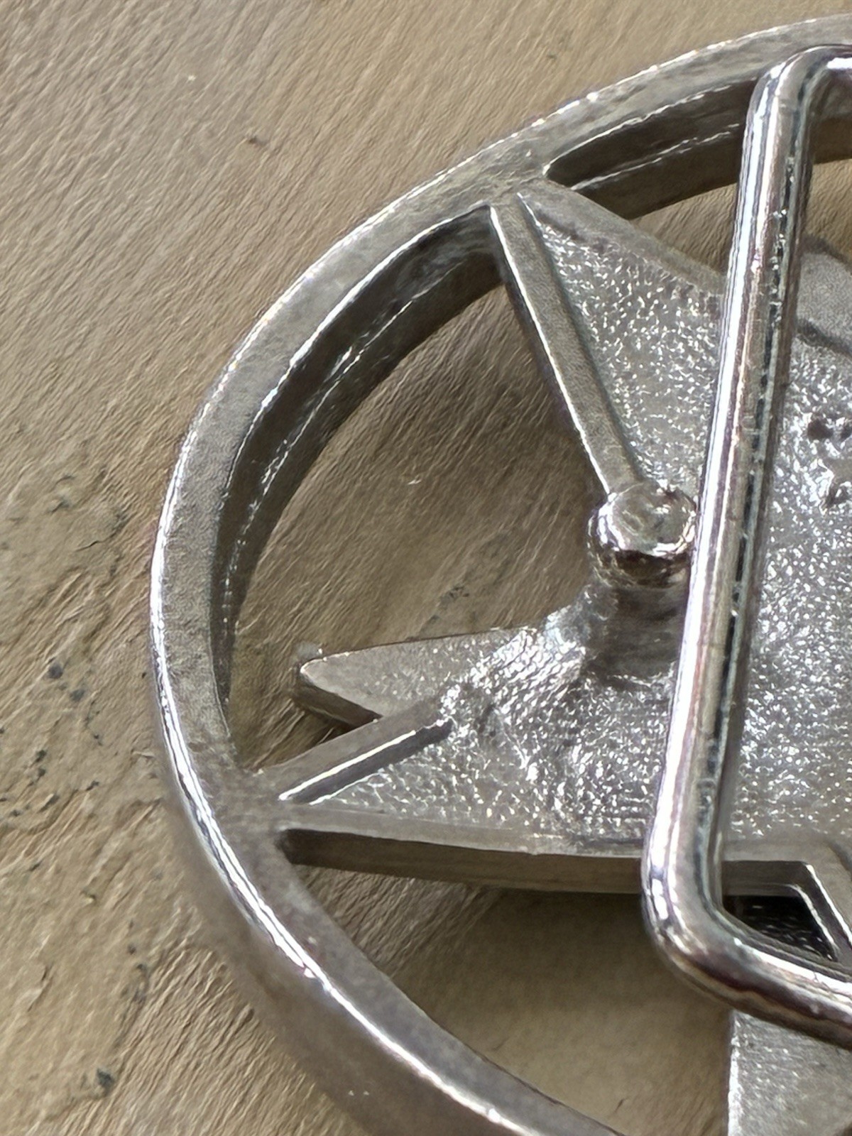 Tilt Spinning Belt Buckle