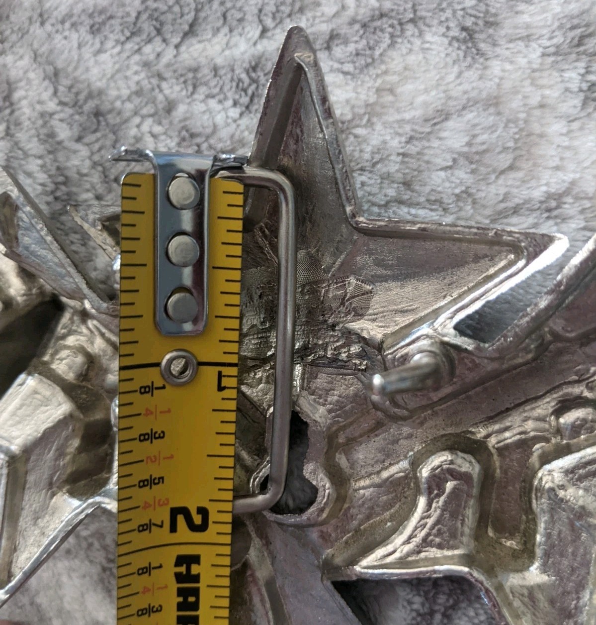 Star & Guns Firearms Tommy Gun Sub Machines Silver Chrome Belt Buckle Hot Topic?