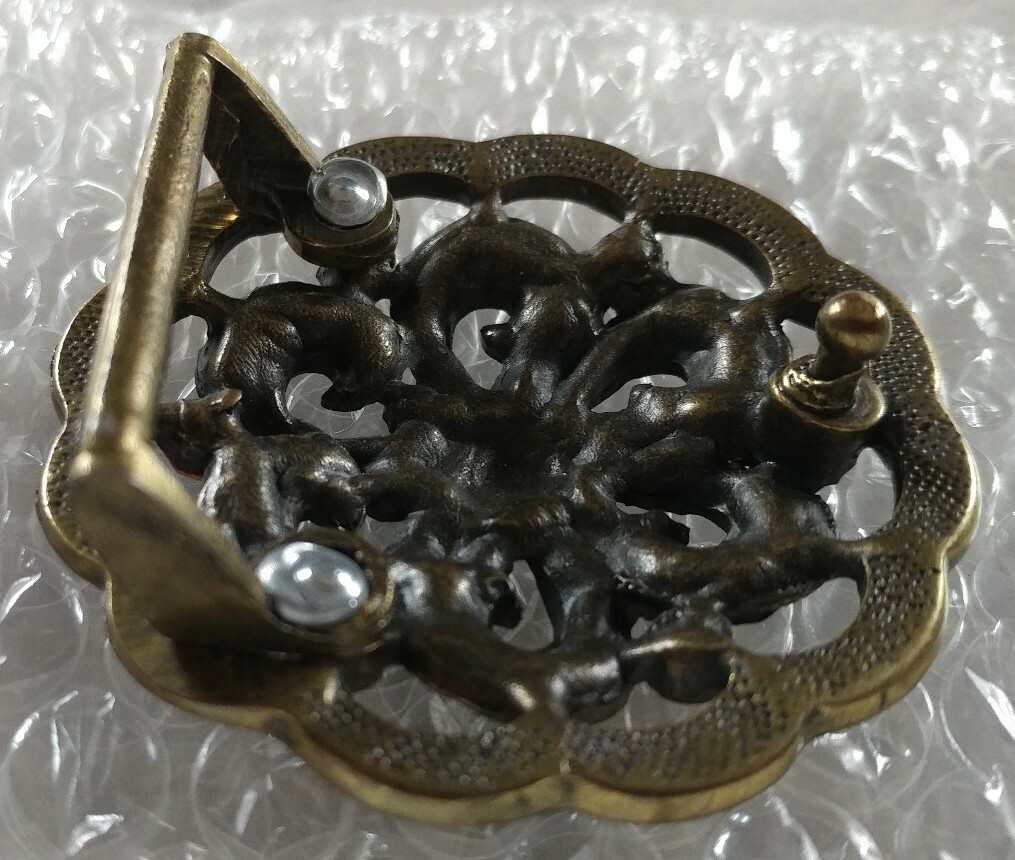 FLOWER FLORAL BRASS TONED WHORLS DECORATIVE ORANGE RHINESTONE CUTOUT BELT BUCKLE