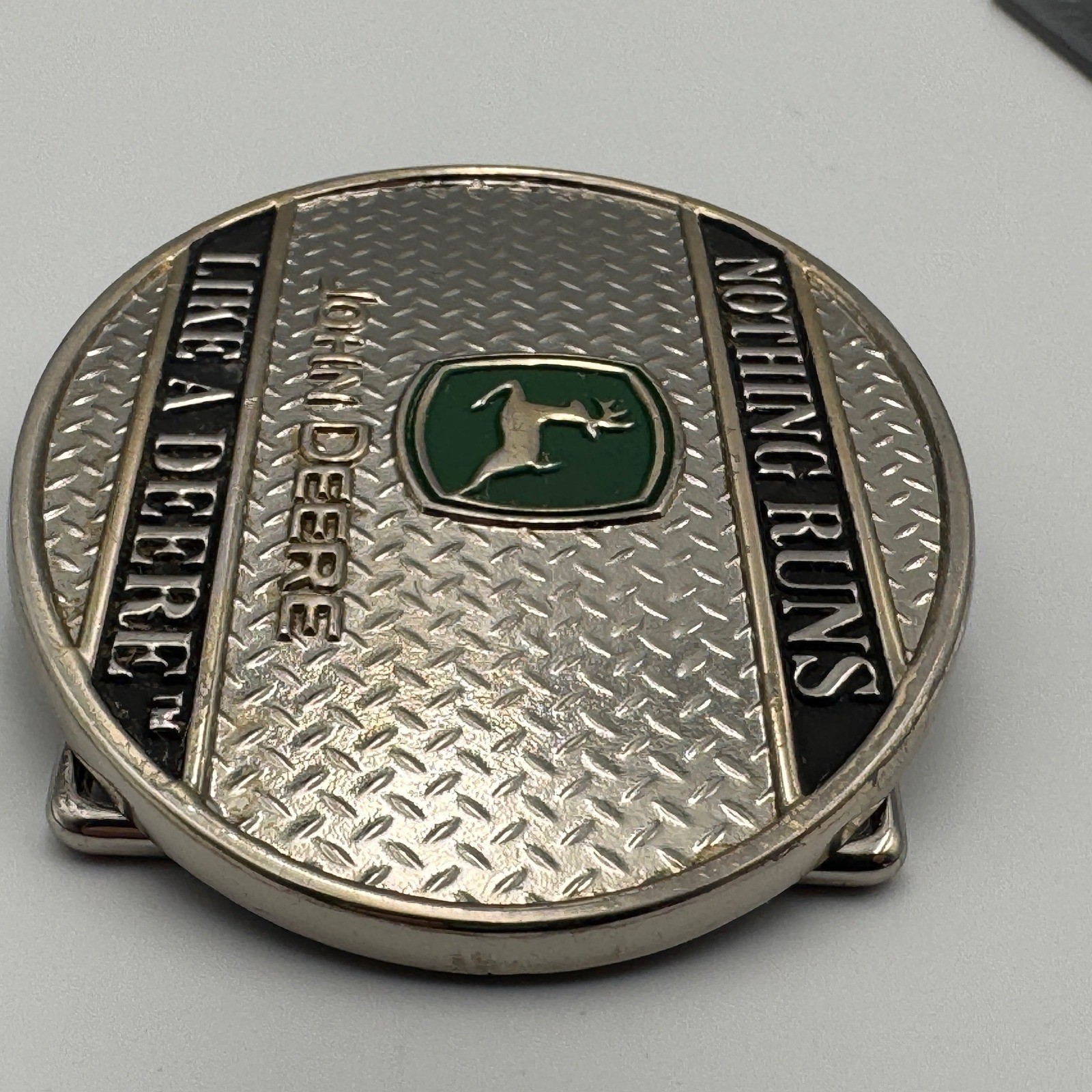 John Deere Belt Buckle Nothing Runs Like A Deere Silver Green Logo Diamond Plate
