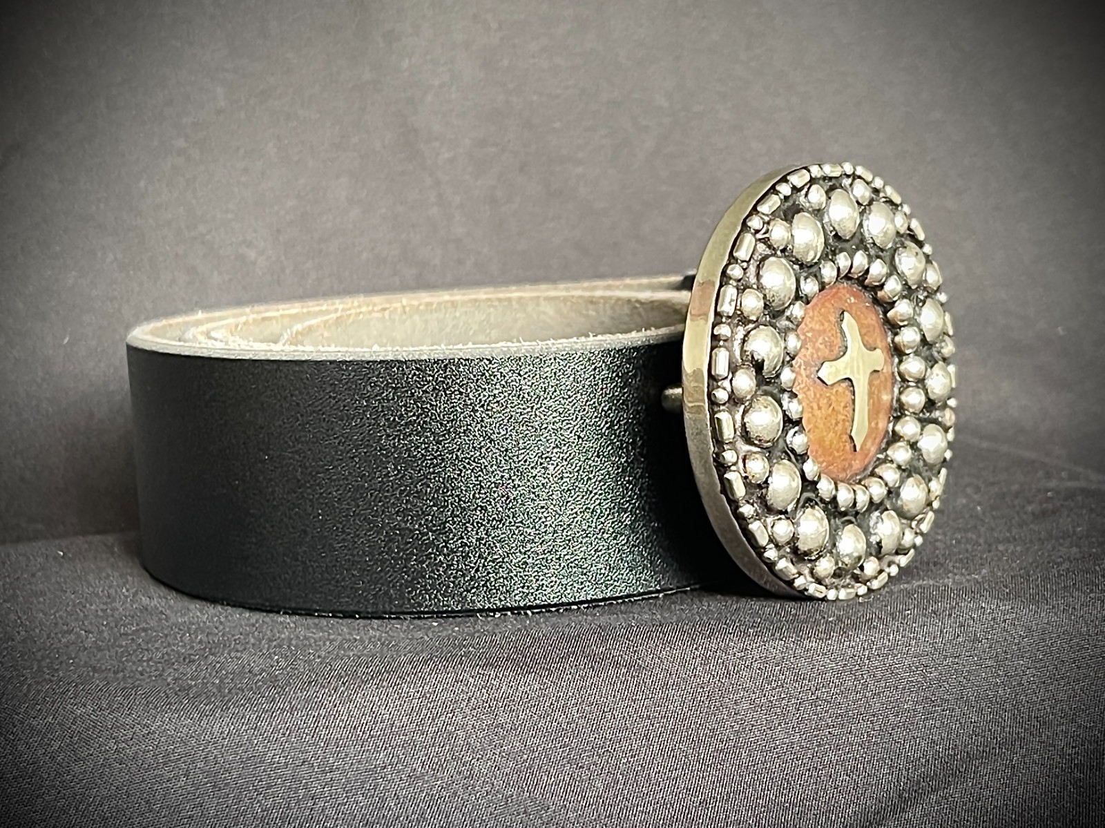Handmade Round Cross Belt Buckle Gothic Rock Metal Darren McNeese