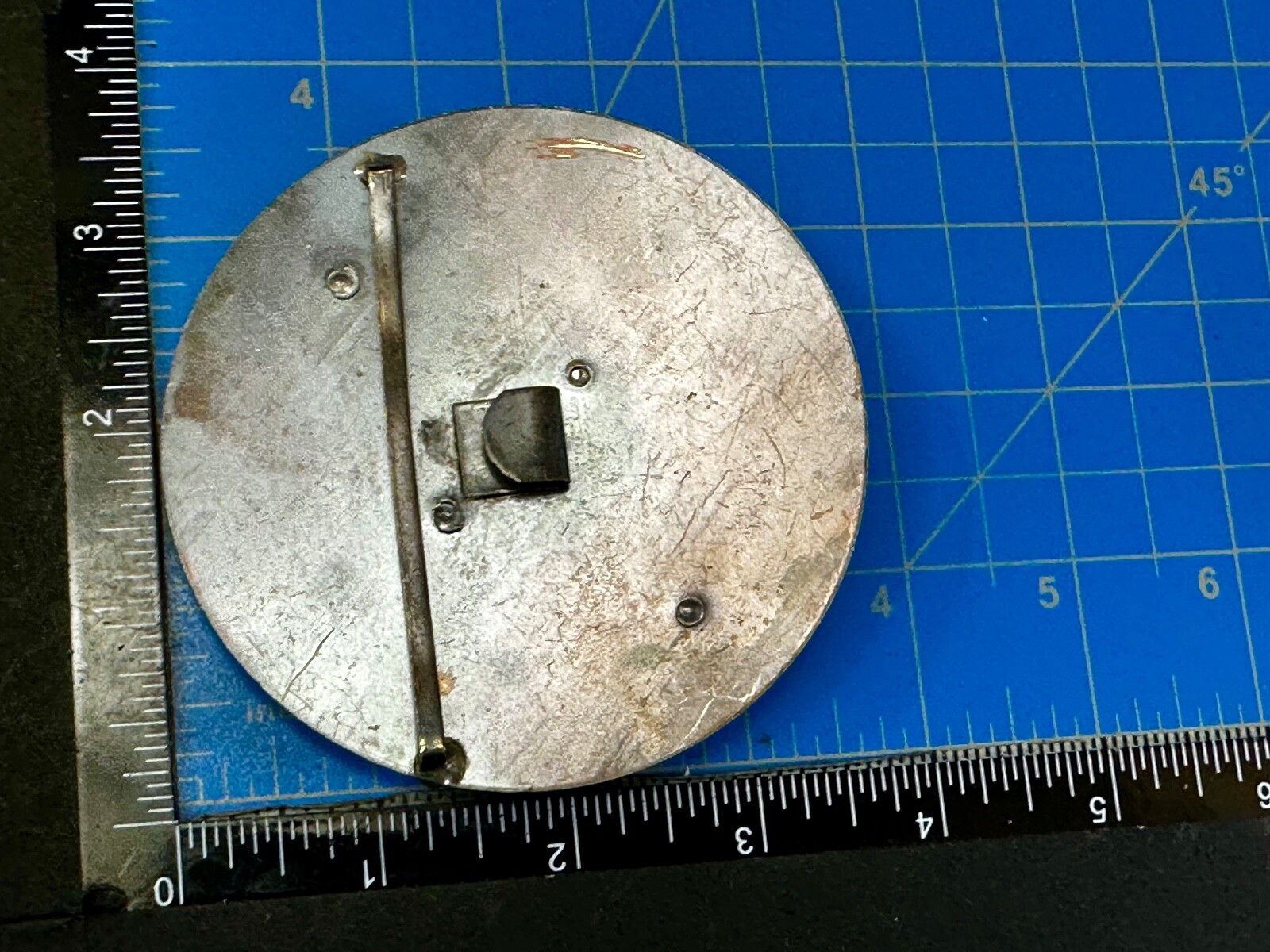 Retro Artisan Metal Work Unique Vintage Round Belt Buckle
