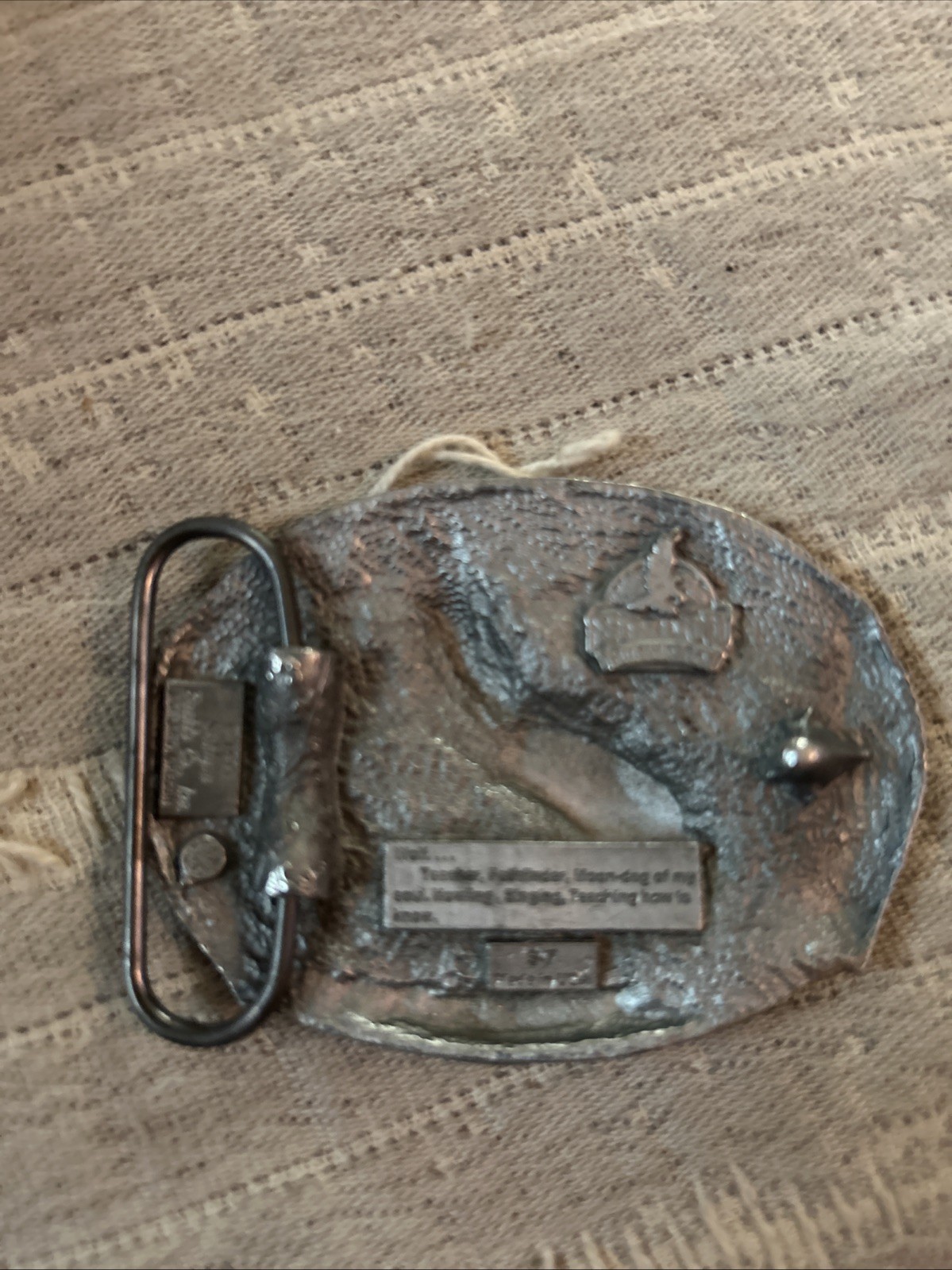 Belt Buckle – Wolf And Feathers