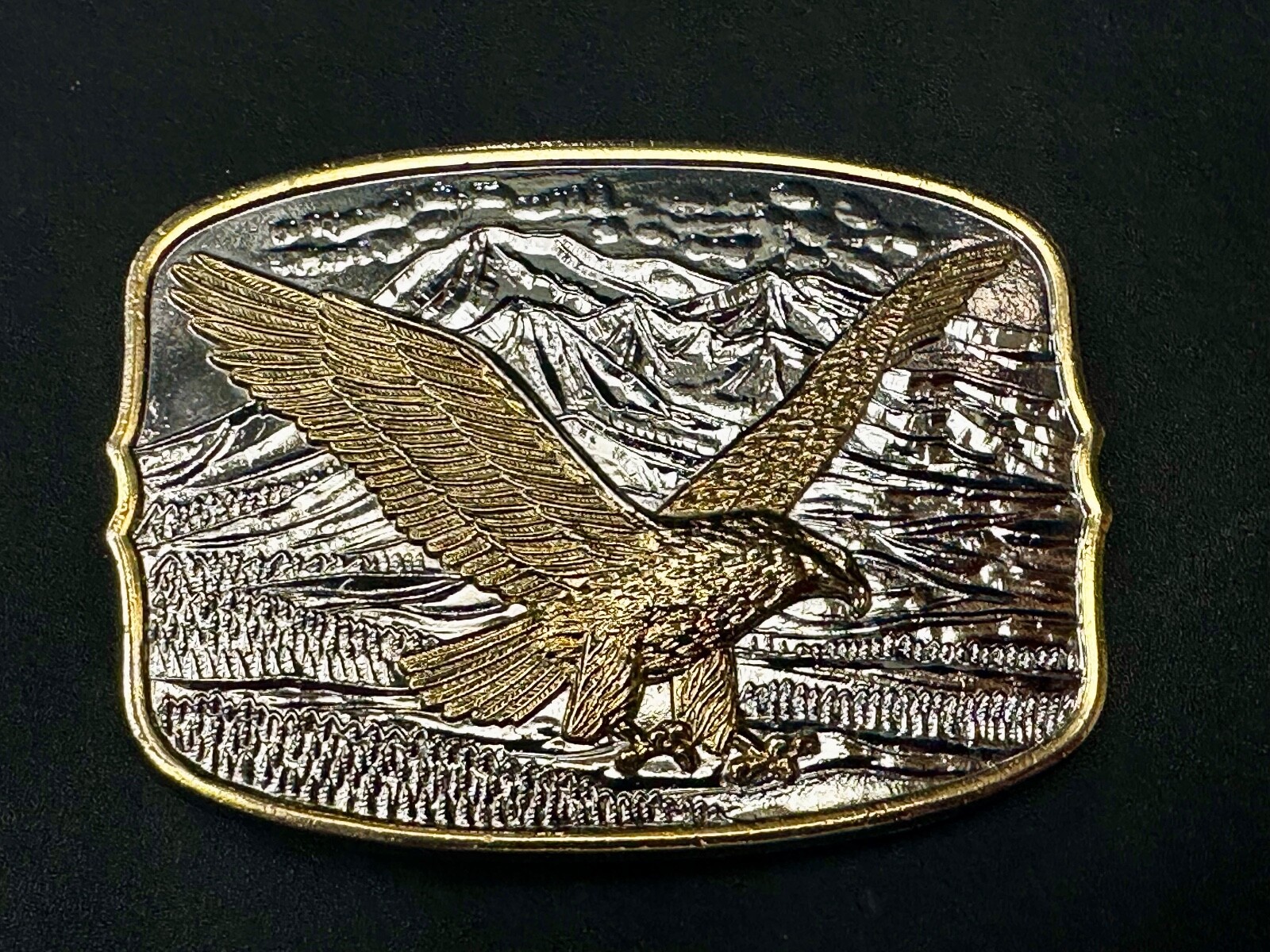 Vintage Soaring Patriotic USA Eagle Hawk w/ Mountains Belt Buckle 3.5” x 2.5”
