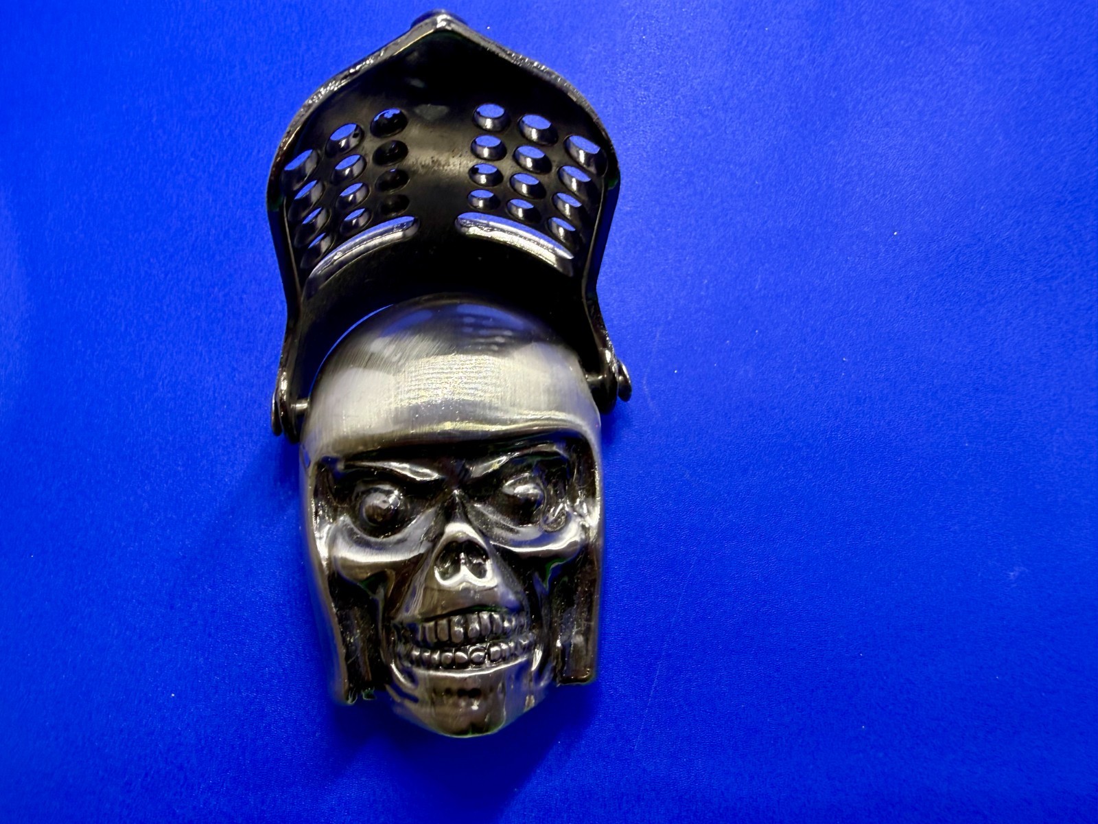 Skull Wearing Hinged Knights Helmet Medieval Figural Moving Shield Belt Buckle