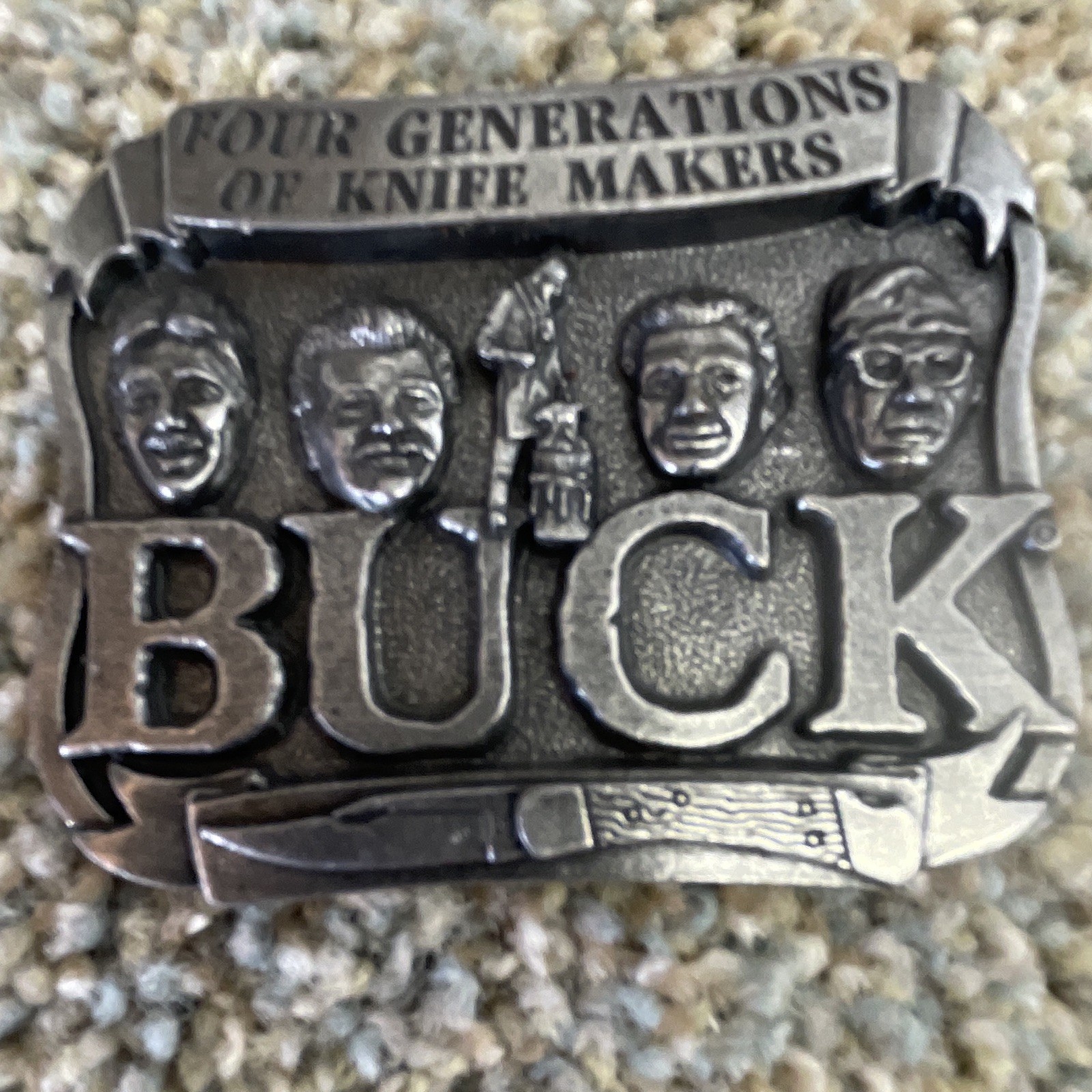 Buck Knives Metal Belt Buckle Silver Western 1.5in « Four Generations » Text