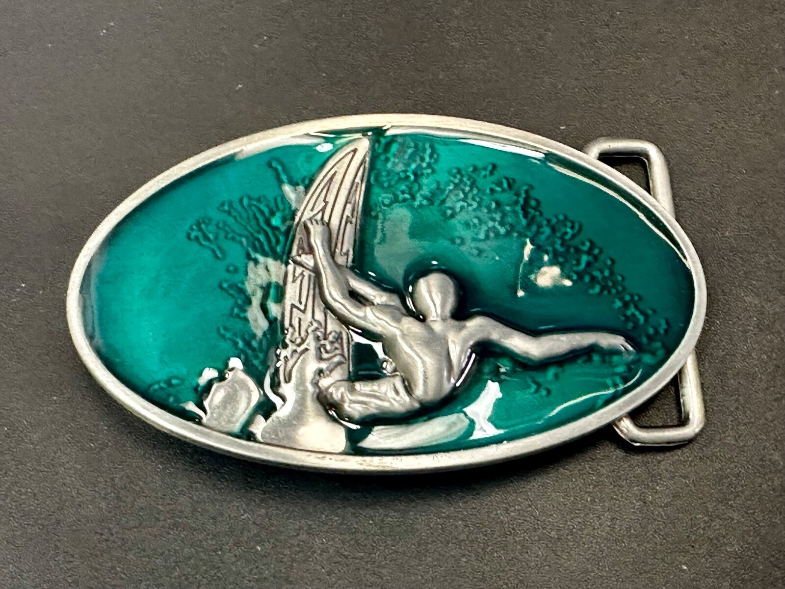 Surfer Riding A Wave Hang 10 Oval Aqua Ocean Sea Blue Color Belt Buckle