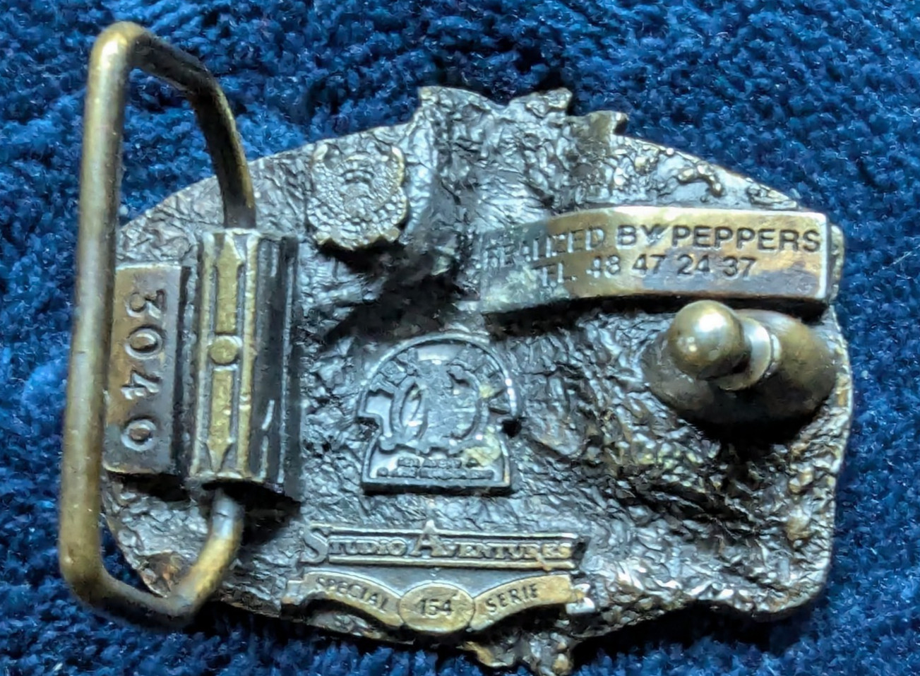 Belt Buckle- Tex Avery Studios &lsquo;Droopy&rsquo; Brass w/Enamel Colors-&lsquo;Droopy Dog&rsquo;