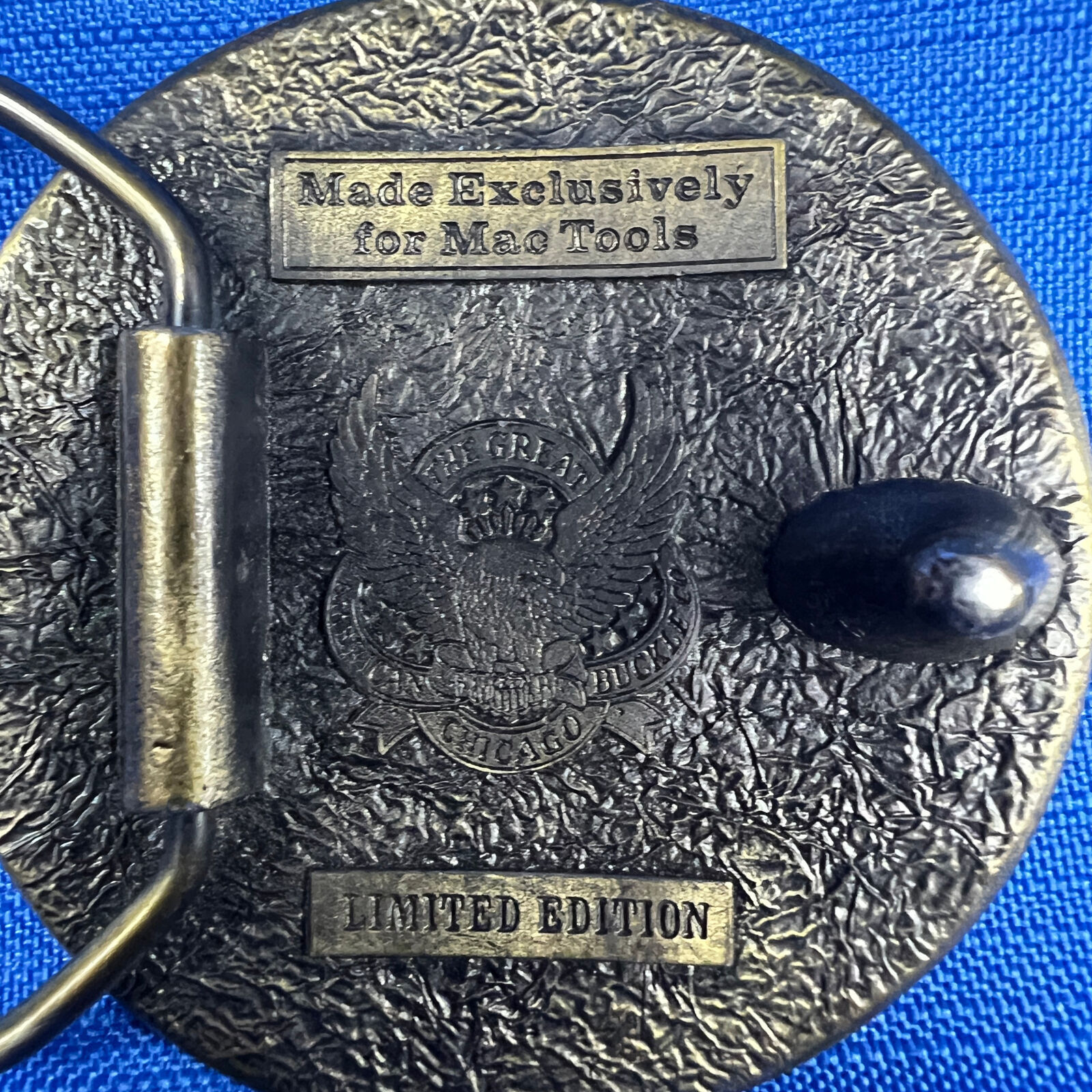 MAC TOOLS BELT BUCKLE ROUND BRASS LIMITED EDITION PREOWNED