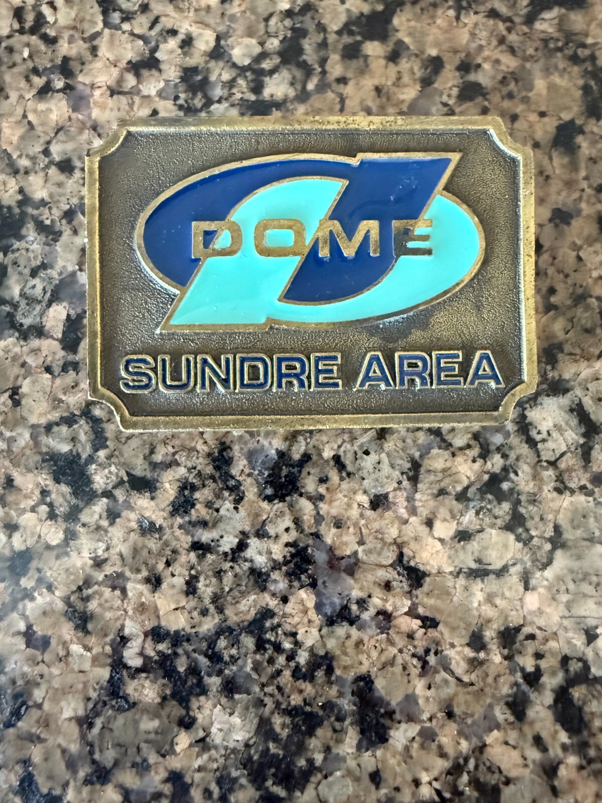 VINTAGE BELT BUCKLE DOME OIL SUNDRE AREA