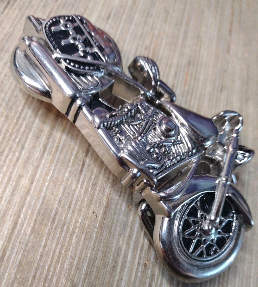 4&Prime; Wide Figural Motorcycle W/ Saddle Bag Silver Color Bikers Belt Buckle