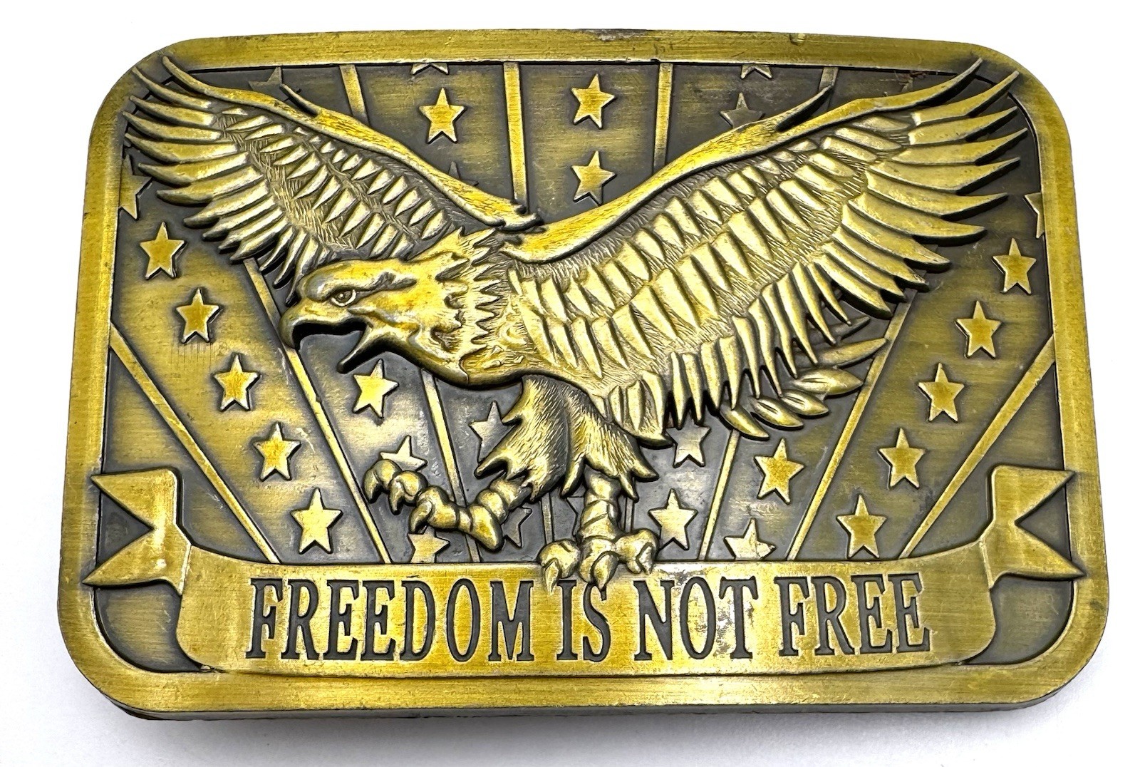« Freedom Is Not Free » Brass Belt Buckle Eagle Stars 2014 Sponsor USA New