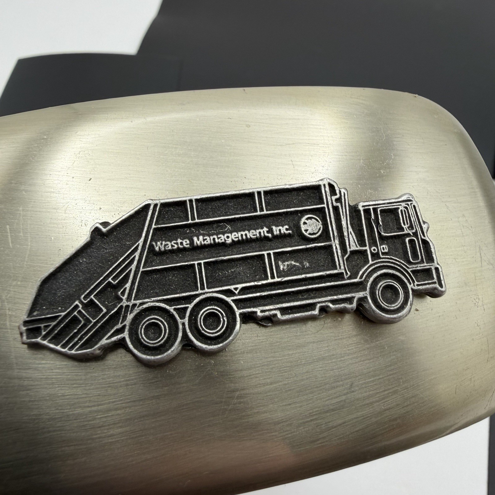 Vtg Waste Management Truck Belt Buckle Silver Tone Vintage Made in USA 3.25&Prime;x2&Prime;