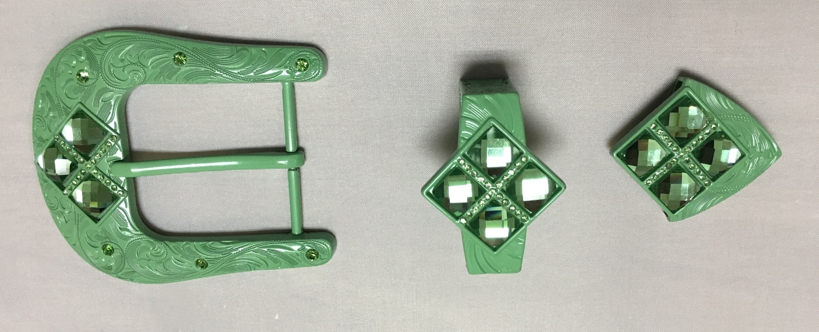 WESTERN BUCKLE SET 3PCS PISTACHIO WITH MATCHING COLOR STONES 1.5&Prime; WIDE, BUCKLE