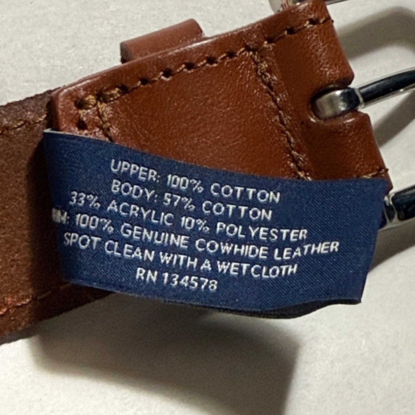 Vineyard Vines Jetty Red Cotton Leather Canvas Club sailboat size 32