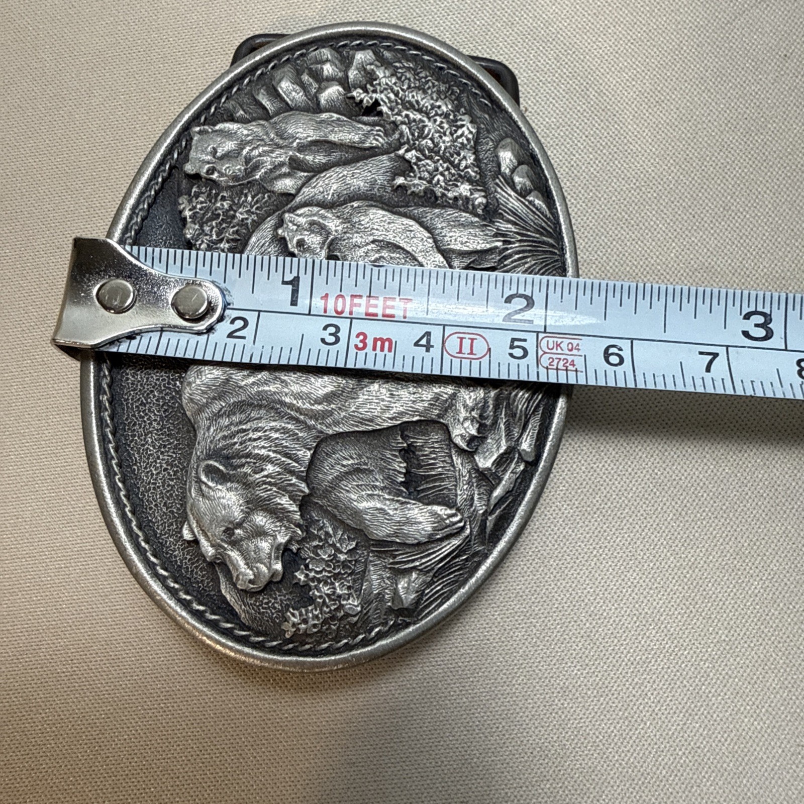 Heritage Pewter Belt Buckle 3 Grizzlies Oval