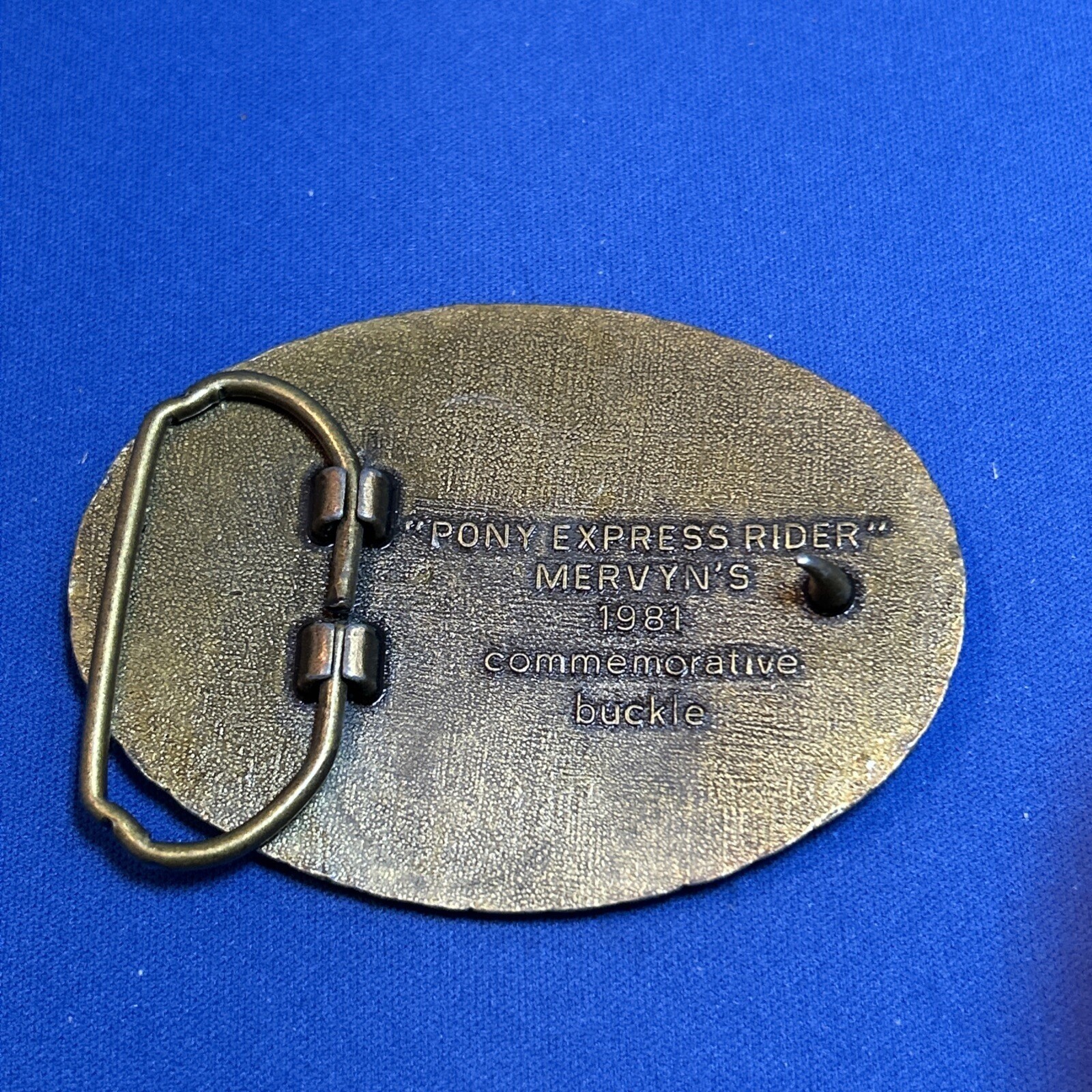 Vintage Pony Express Rider Mervyn&rsquo;s 1981 Commemorative Brass Belt Buckle