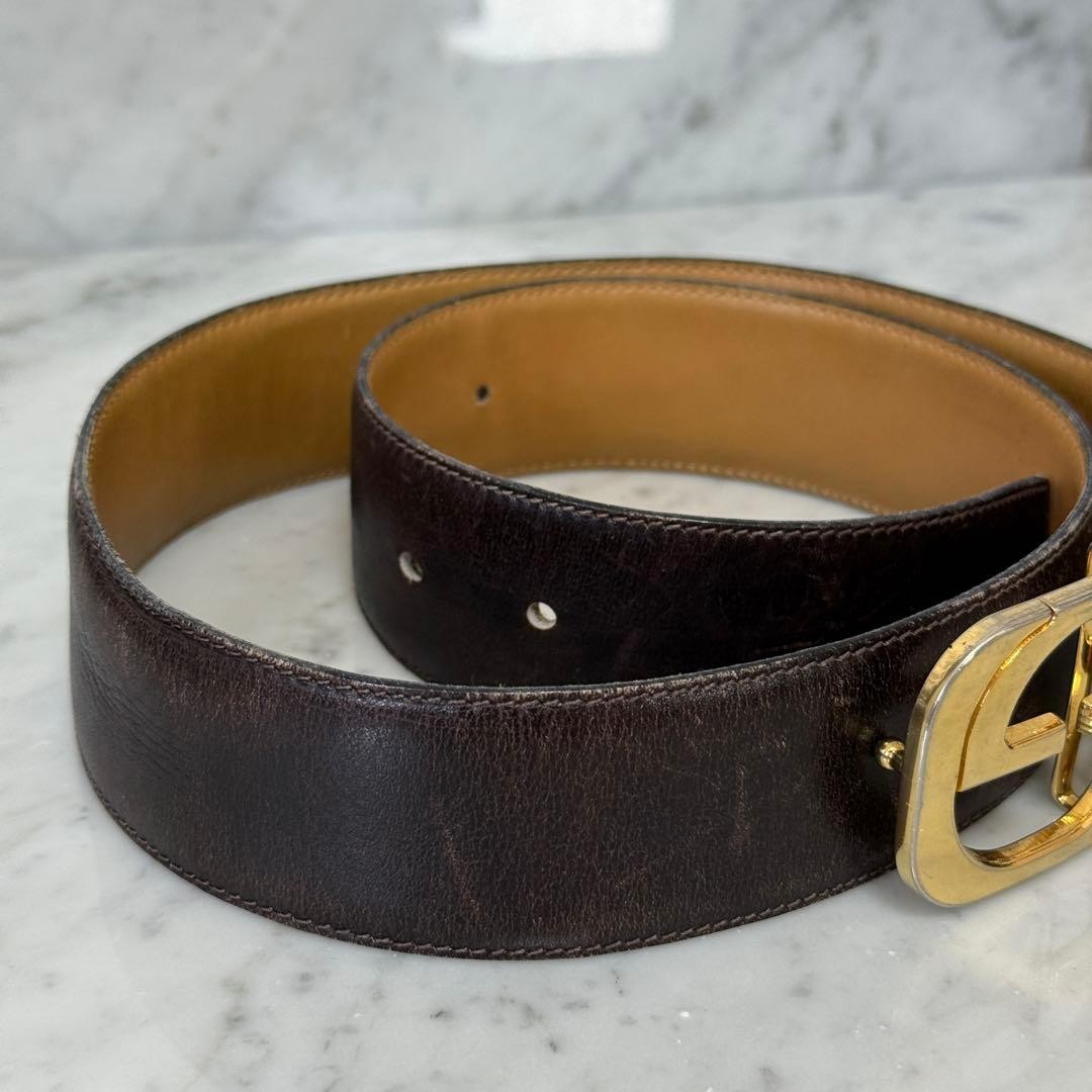 GUCCI buckle belt GG Logo Gold hardware Brown Leather Made in Italy Authentic