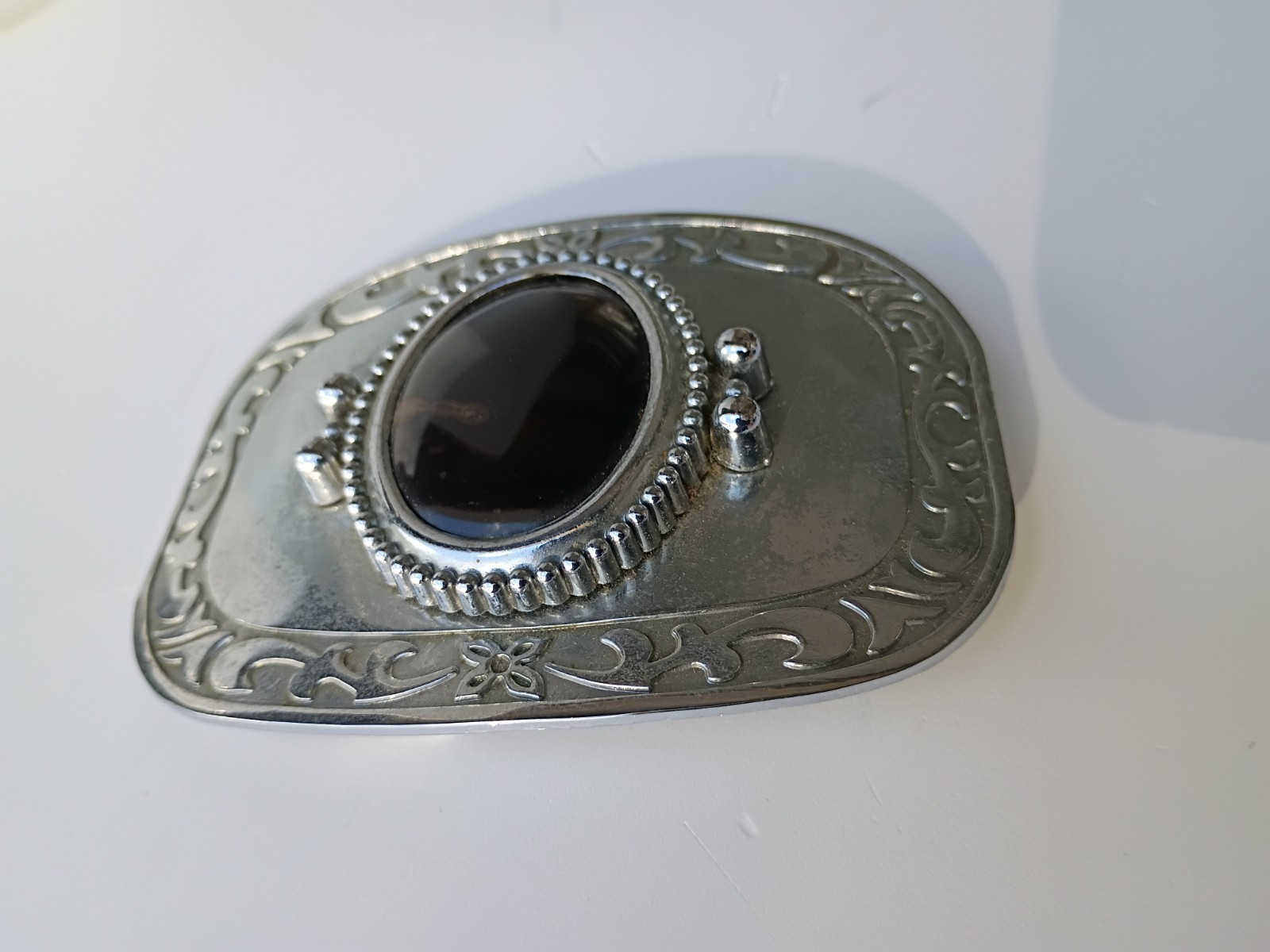 Vtg. Metal Belt Buckle With Black Center stone Floral Marked DD