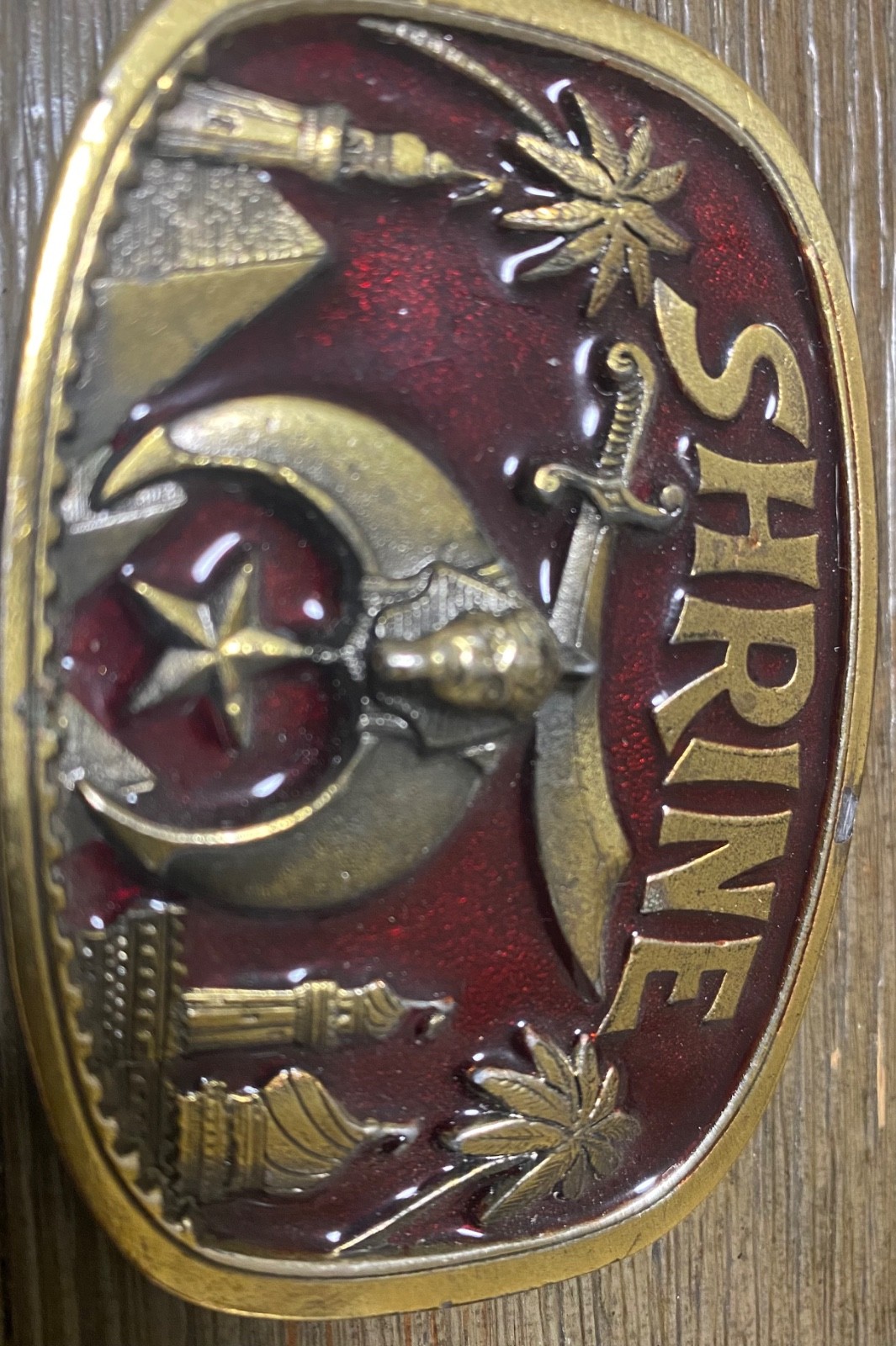 The Great American Buckle Co Shriners Belt Buckle Red Enamel Vintage 1986 1801