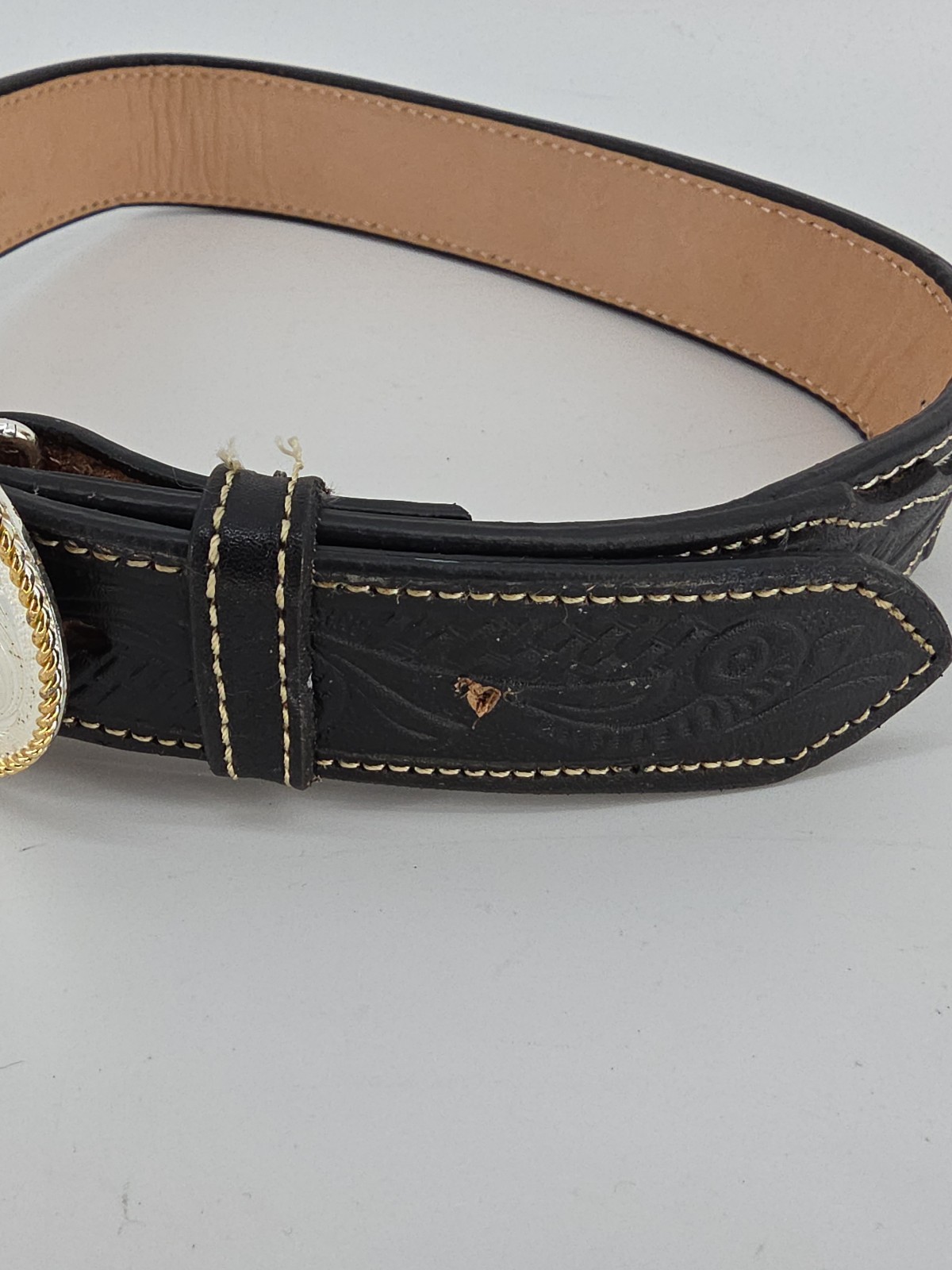 Montana Silversmiths Initial « D » Two-tone Cameo Belt Buckle On Hand Tooled Belt