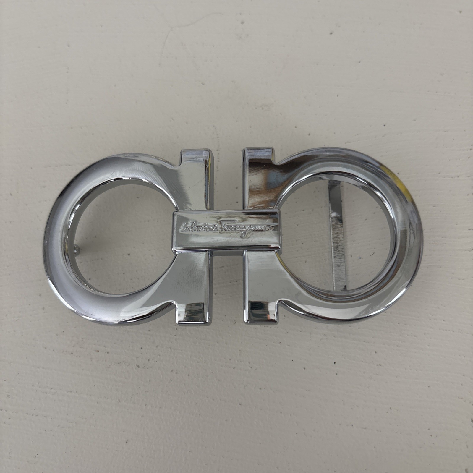 Salvatore Ferragamo Silver Tone Belt Buckle For 2 Inch Belts – Good