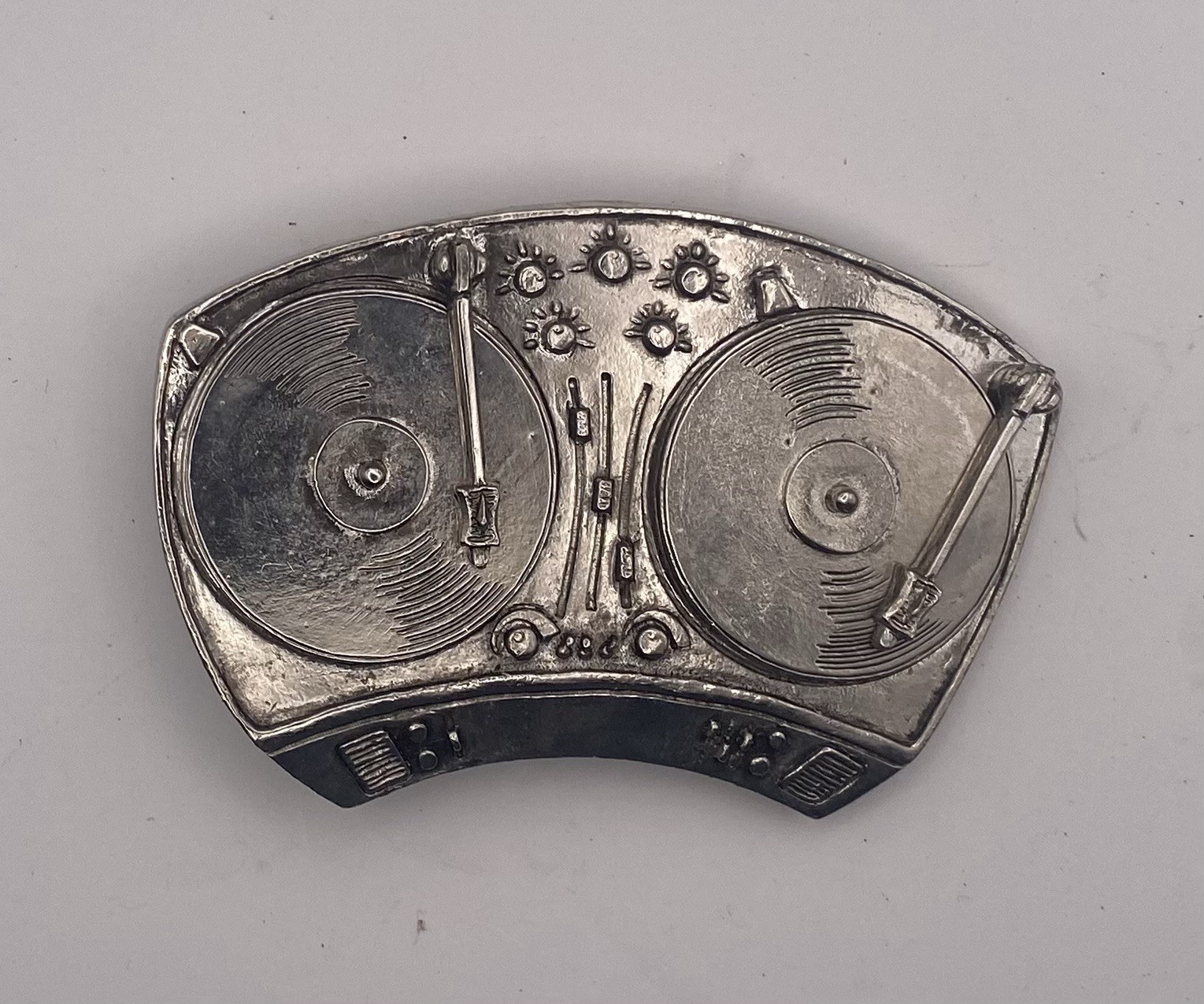 DJ Turn Tables Spinning Belt Buckle Silver Star Originator Vintage Made in USA