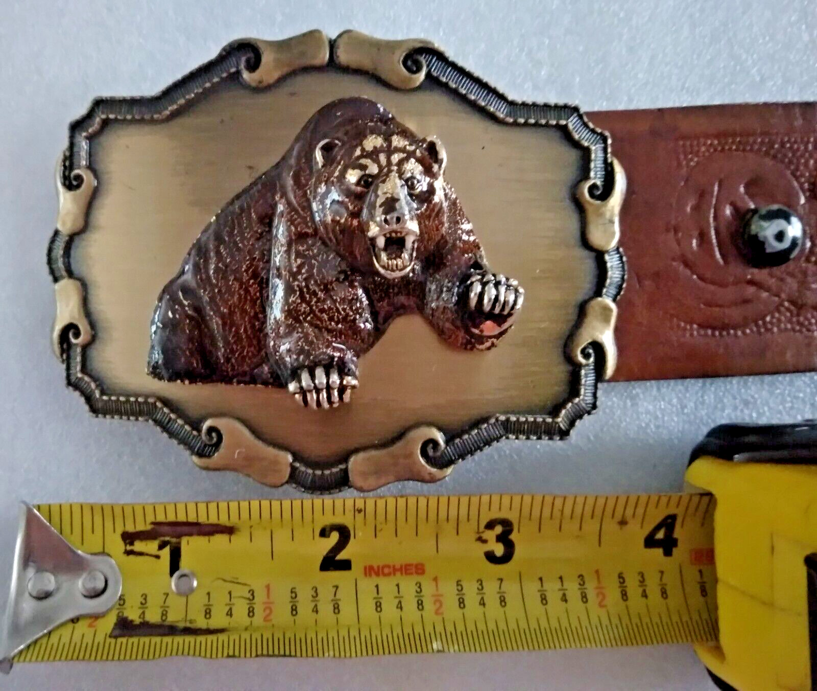 Raintree Grizzly Bear Buckle & Size 38 Leather Belt