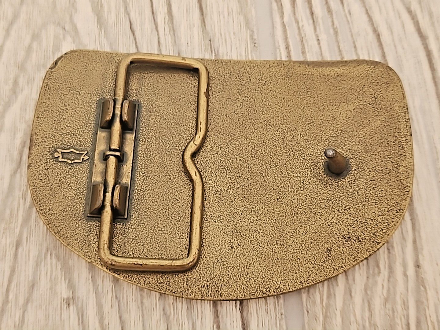 Raleigh Lights Brand Cigarette Semi-Truck Tractor Trailer Belt Buckle Vintage