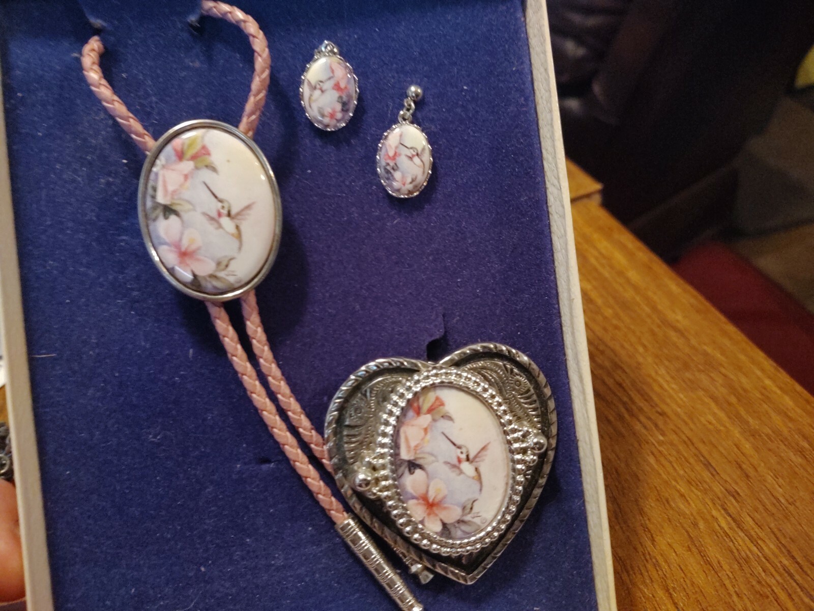 Vintage Bolo Tie, Buckle earrings Julie Zsupnik Artistic Porcelain 3pc