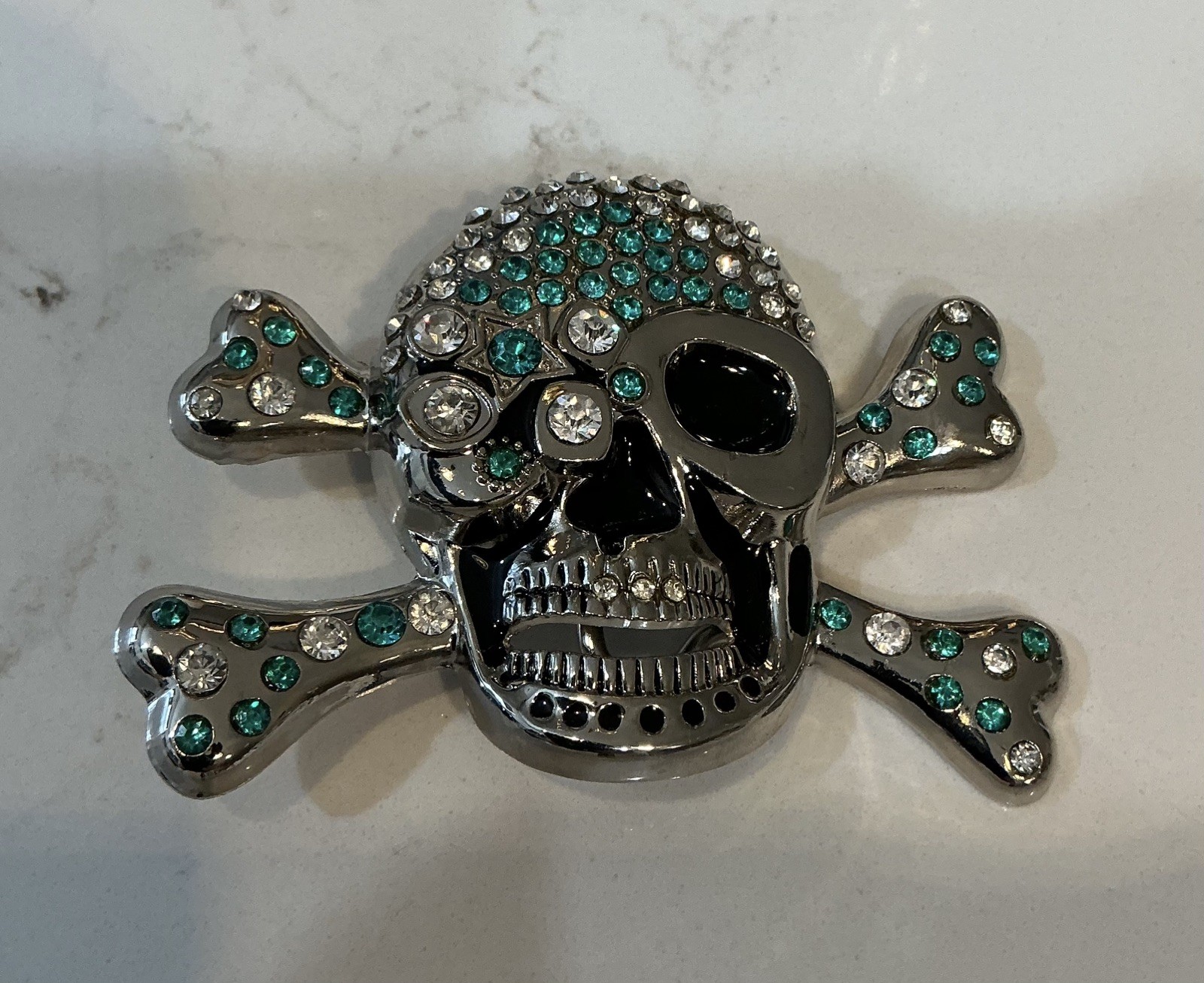 NWOT Skull & Crossbones Silver Metal Belt Buckle with Aqua & White Rhinestones