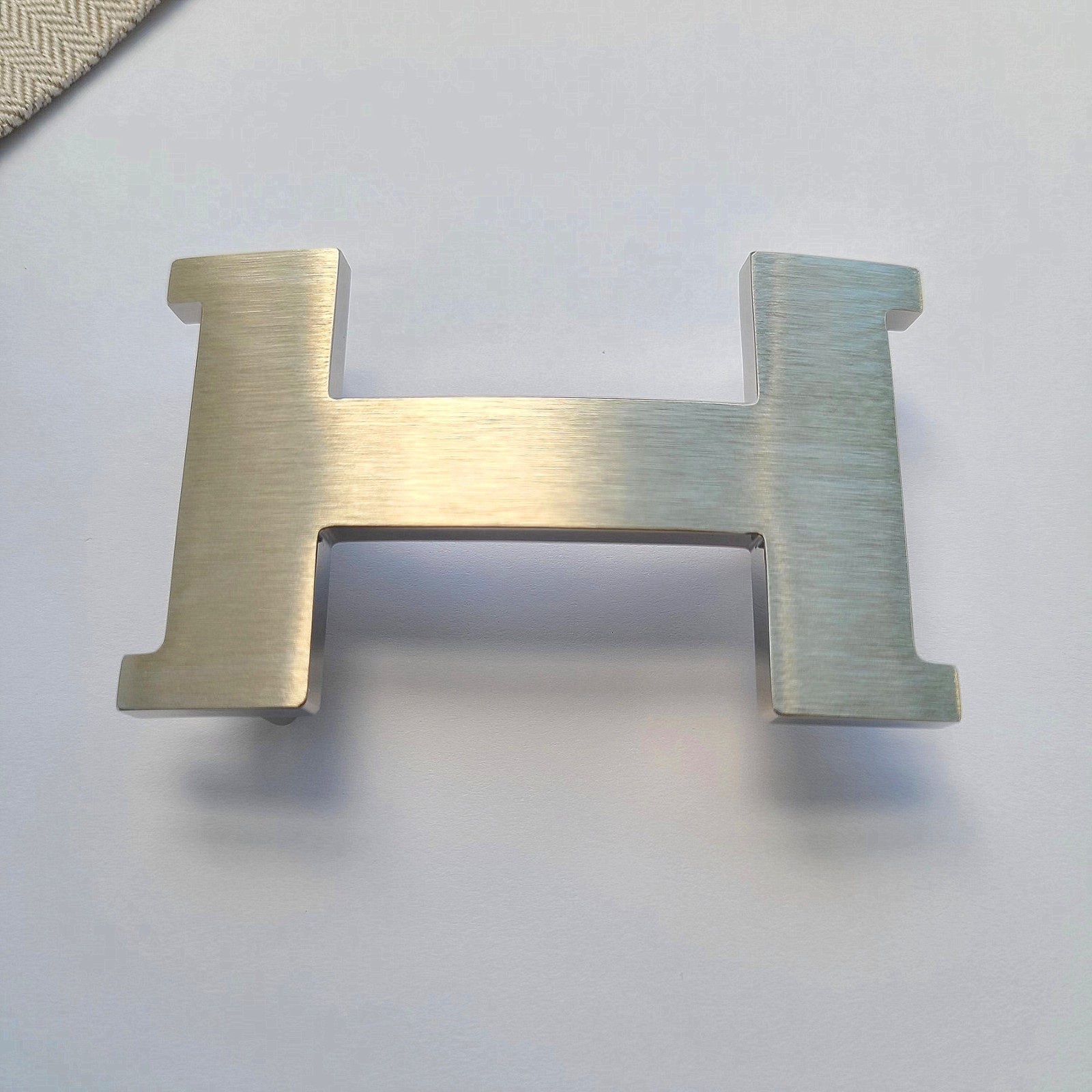 38mm H Silver Brushed Constance Belt Buckle