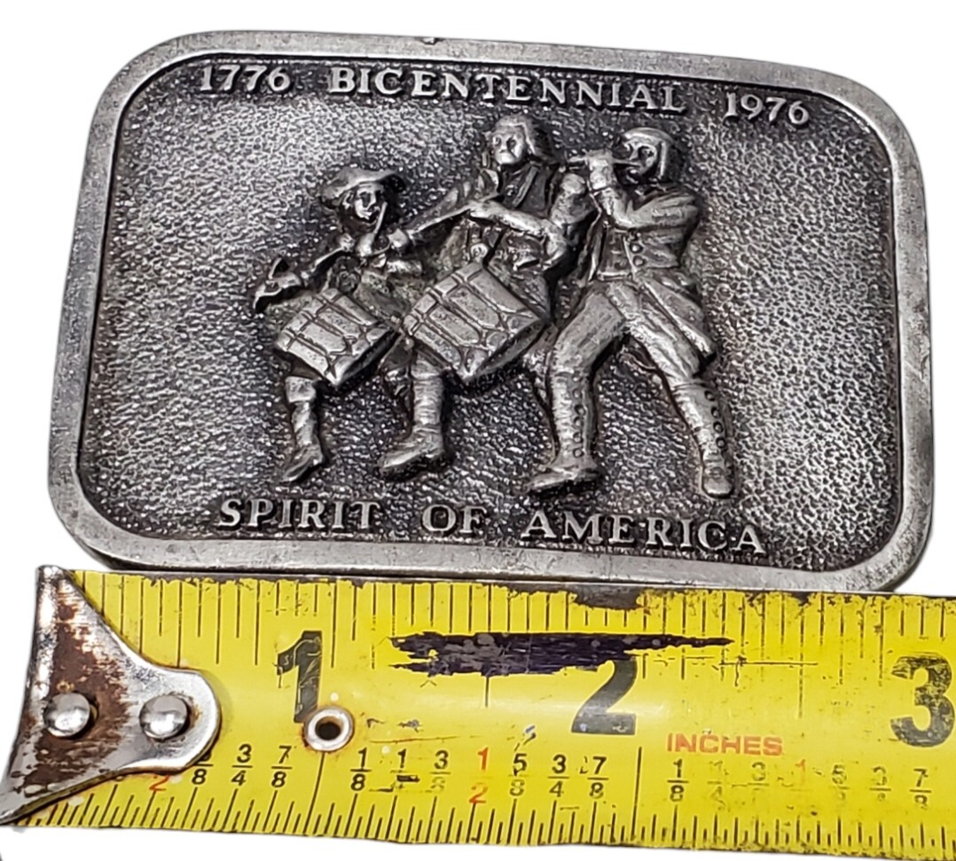 VINTAGE BICENTENNIAL 1776-1976 SPIRIT OF AMERICA METAL BELT BUCKLE