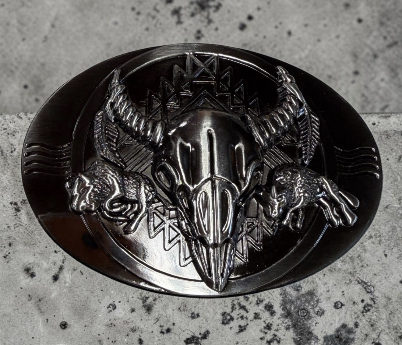 Silver-Tone Buckle with Horned Skull & Buffalo Design ~ Western Casual ~ READ