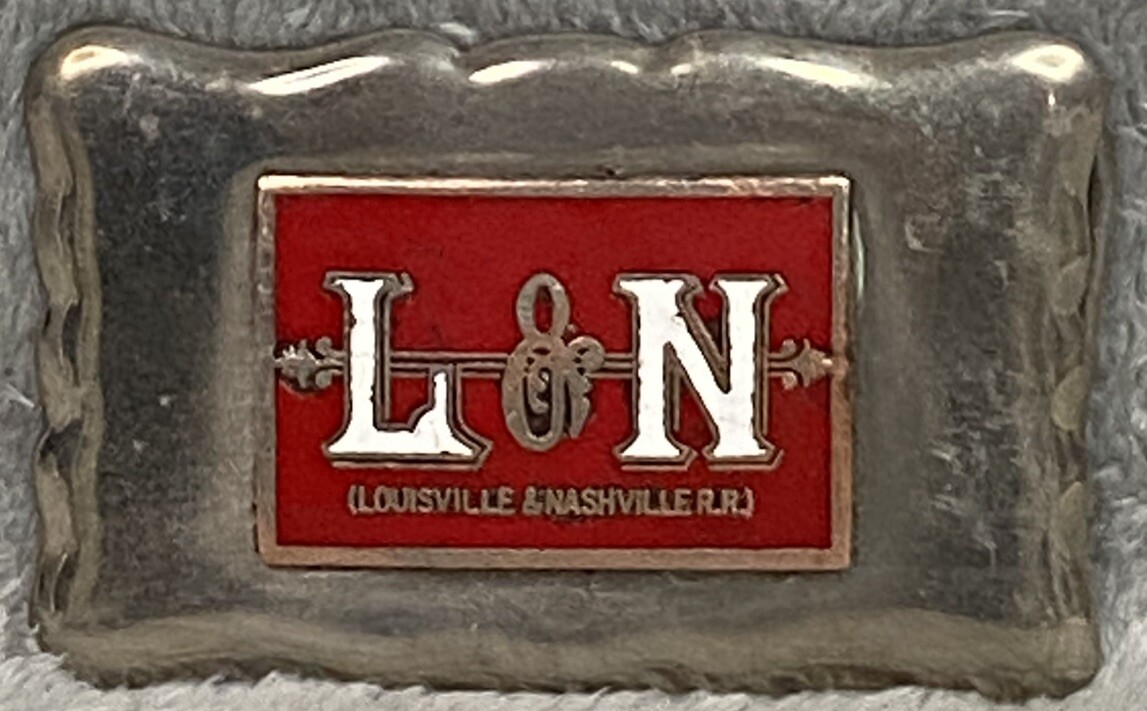 L & N Louisville & Nashville Railroad Belt Buckle 3.5 In. x 2 In. Broken Hook