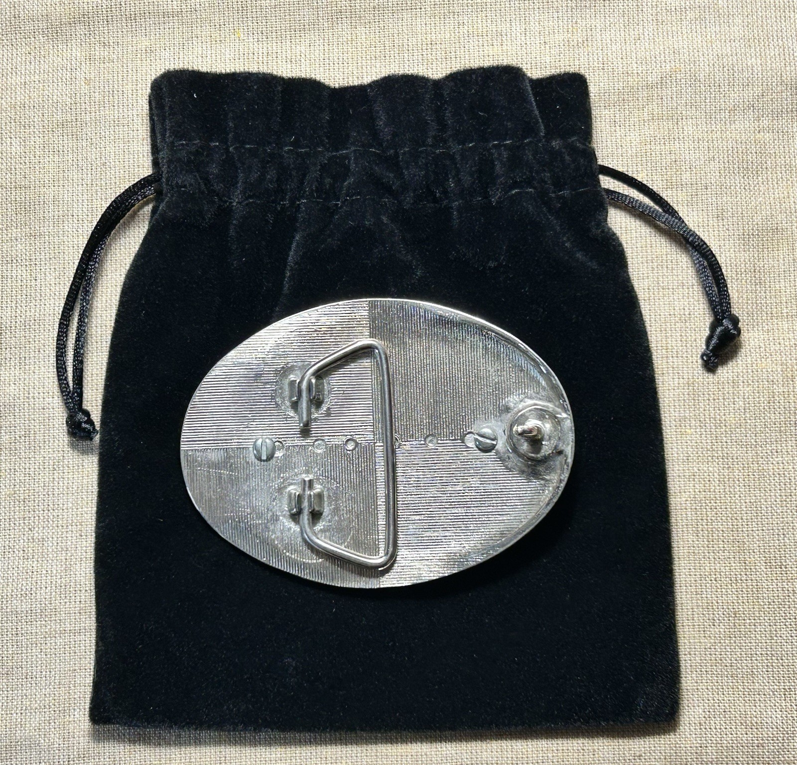 Vintage Style Western Silver Tone Belt Buckle Red Cabochon Stone Engraved Oval