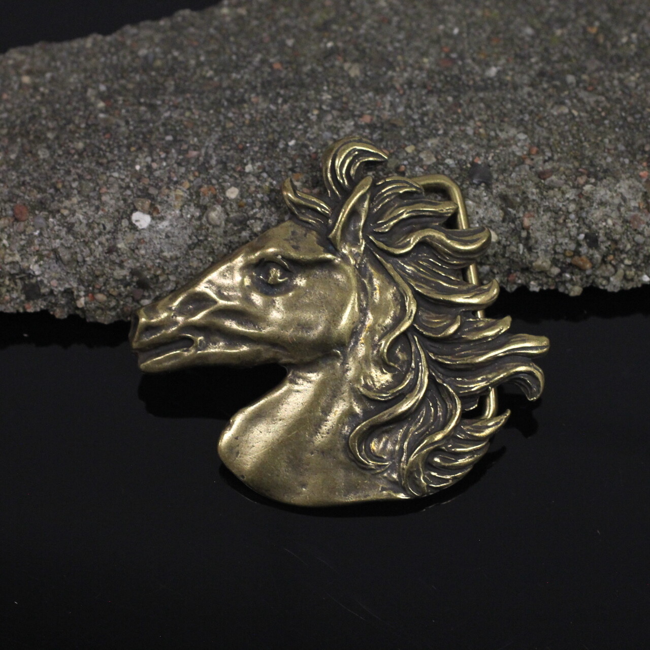 Belt Buckle Horse Head, Belt Buckle for Riders and Horse Fools Gold Antique