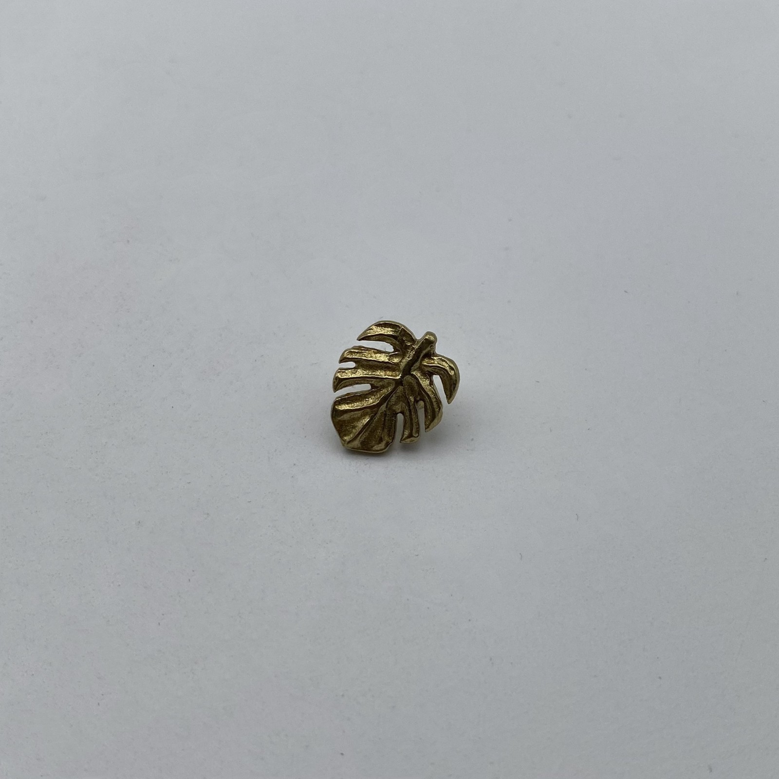 Leaf Design Sewing Button,Clothing Shank Button,Brass Sewing Button lot