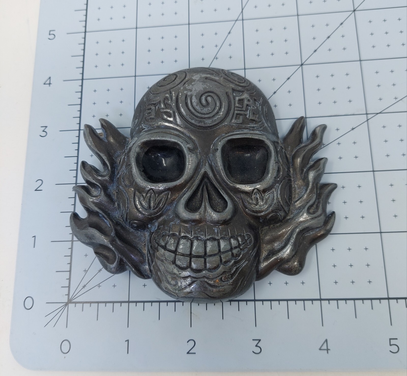 Tribal Skull On Fire Fantasy Artwork Pewter Belt Buckle: 1.5&Prime; Belt Width
