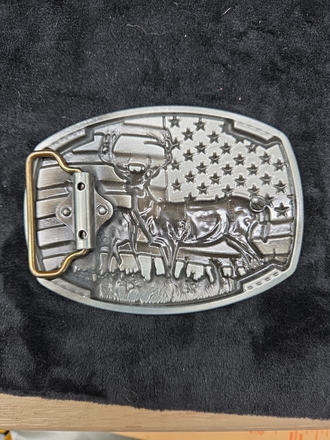 American Flag Deer Hunting Belt Buckle – Buck & Doe, Antique Silver Western
