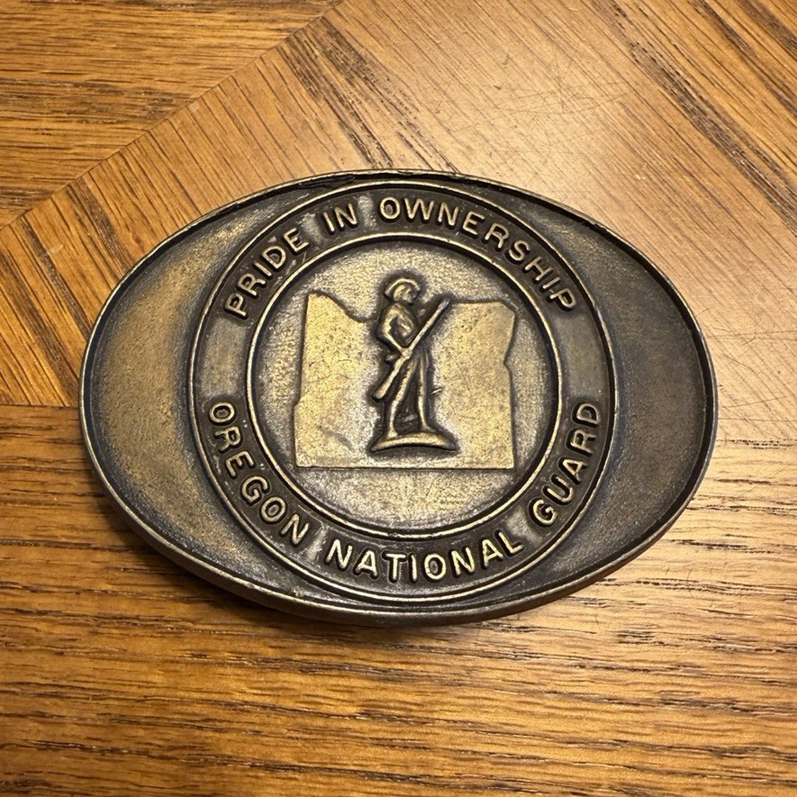 Oregon National Guard « Pride in Ownership » Oval Bronze Metal Belt Buckle 1.75&Prime;