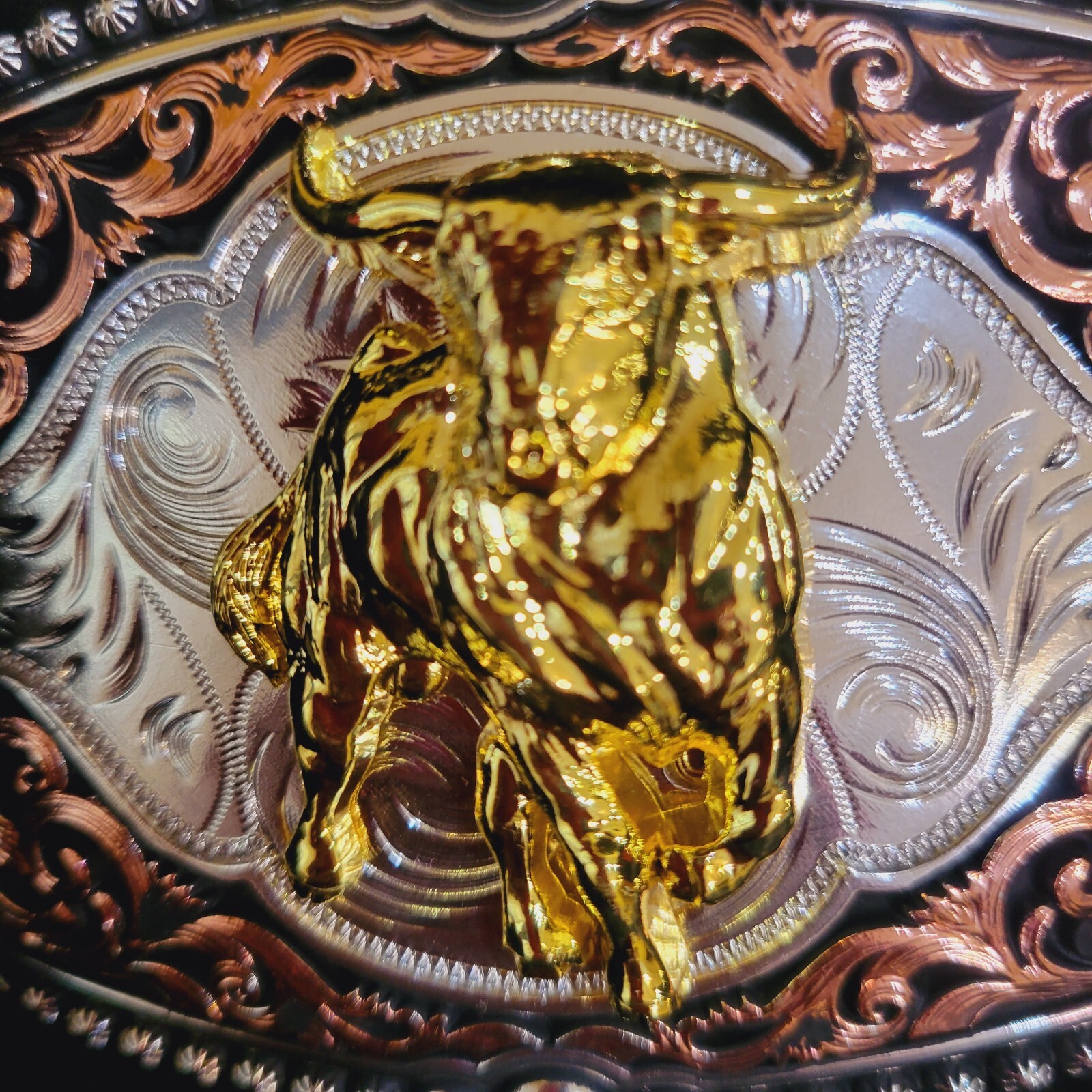 Running bull Western belt buckle silver and rose tone zinc alloy