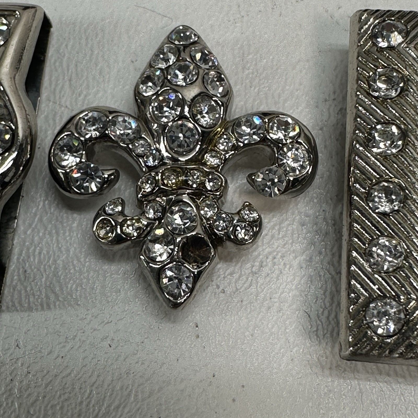 Laly Design Buckle 6 Pc Set Silver Tone Metal Rhinostone Fleur de Lis Tip