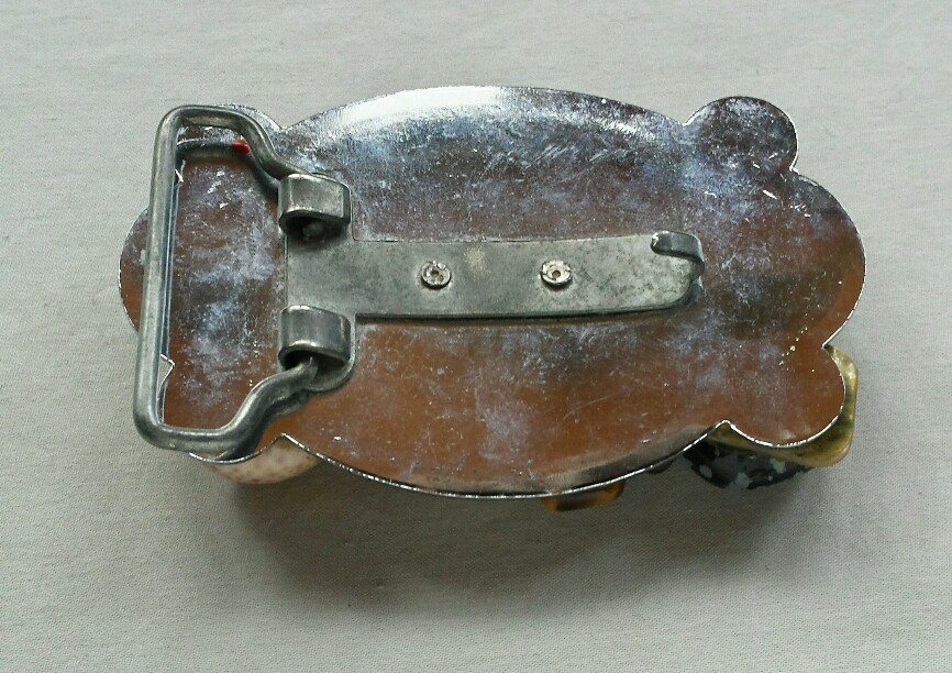 HORSE SHOE BELT BUCKLE UNIQUELY CUSTOMIZED W INTERESTING COLORED SHELLS & STONES