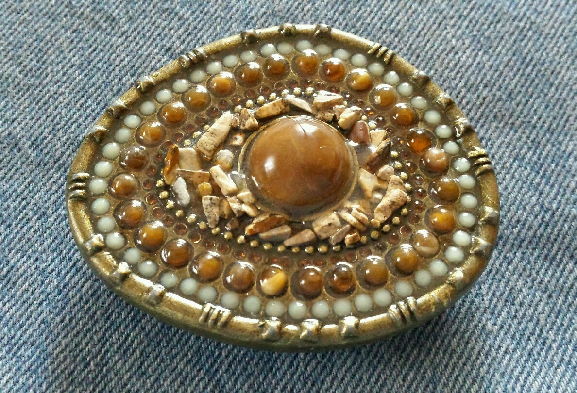 BROWN MULTI COLOR BEADED RHINESTONE STONE PIECES BELT BUCKLE DECORATIVE DESIGN