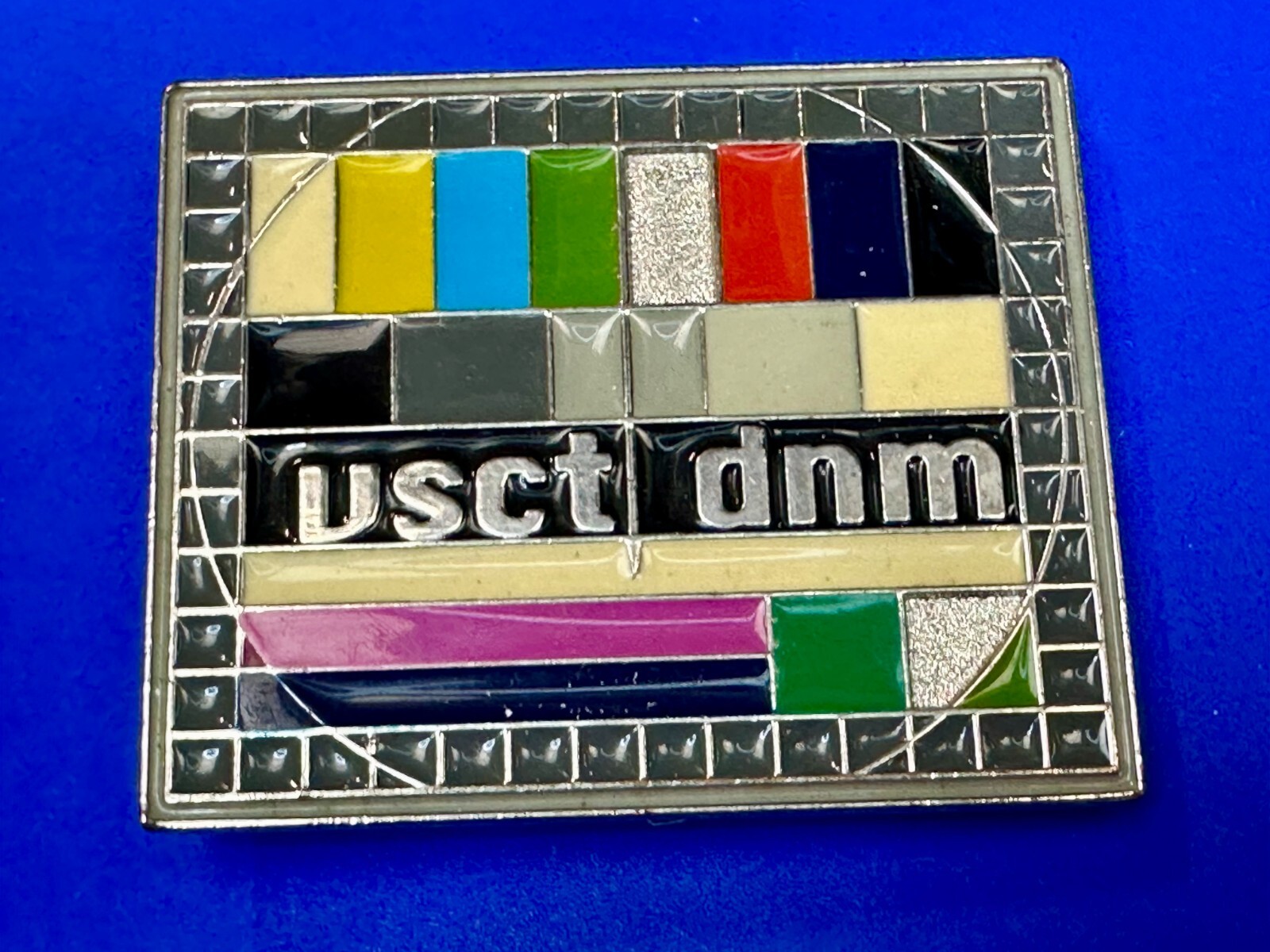 VSCT DNM Digital Print TV No Signal Standby Graphics Broadcast Gear Belt Buckle