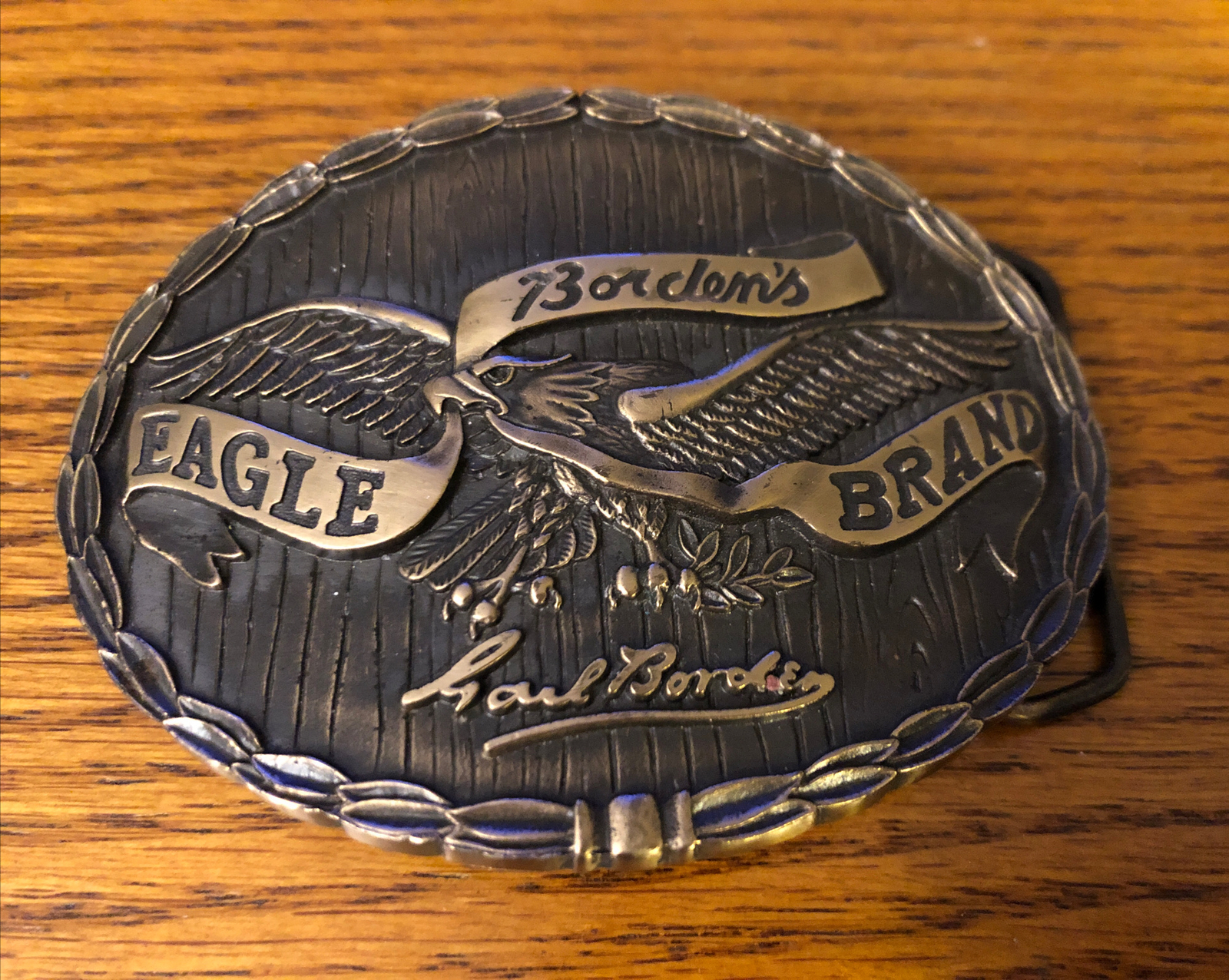 VINTAGE 1970s BORDEN&rsquo;S EAGLE BRAND BELT BUCKLE SOLID BRONZE 3 1/2&Prime; X 2 3/4&Prime;