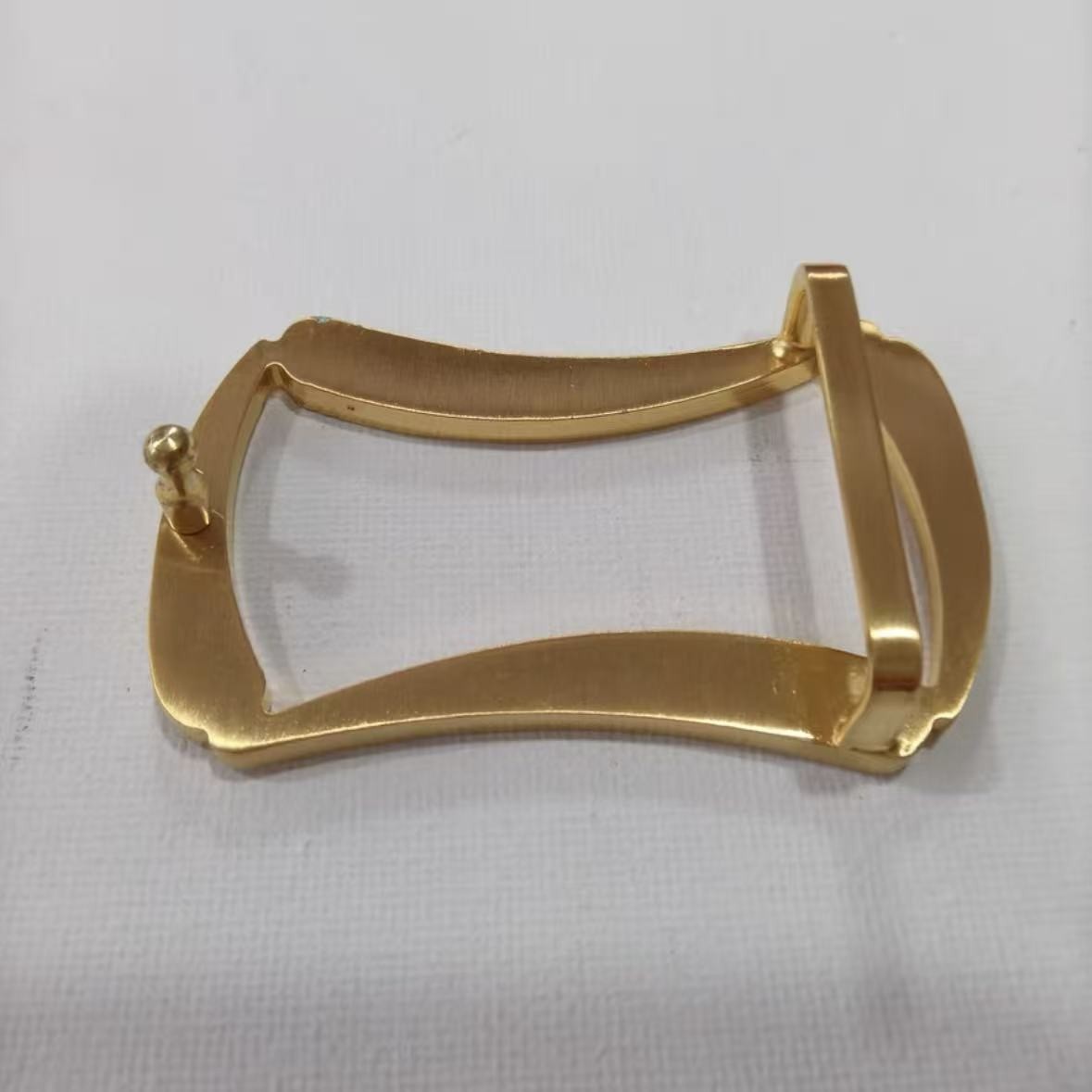 Ferragamo Men&rsquo;s Classic Gold Brushed Copper Belt Buckle fits 3.5cm wide Belts