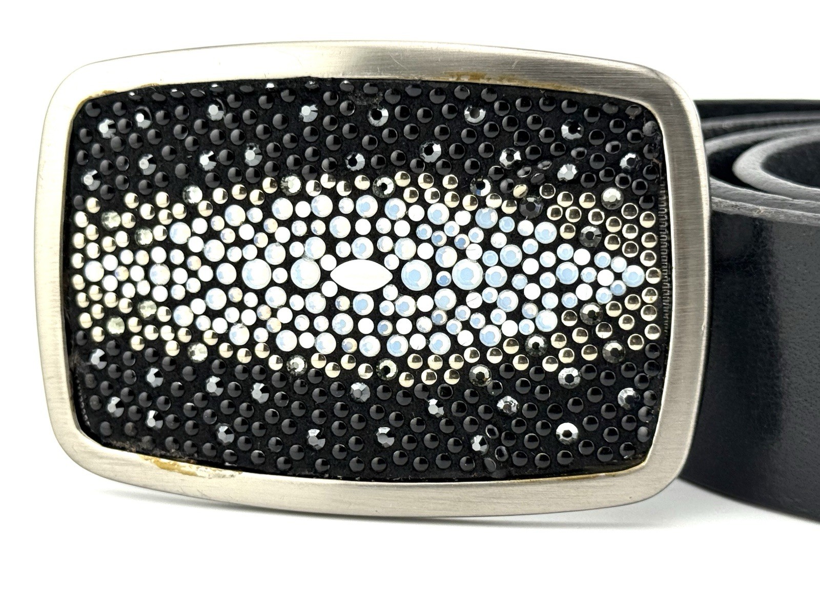 Preview Premium Italian black leather belt featuring a Stingray skin buckle